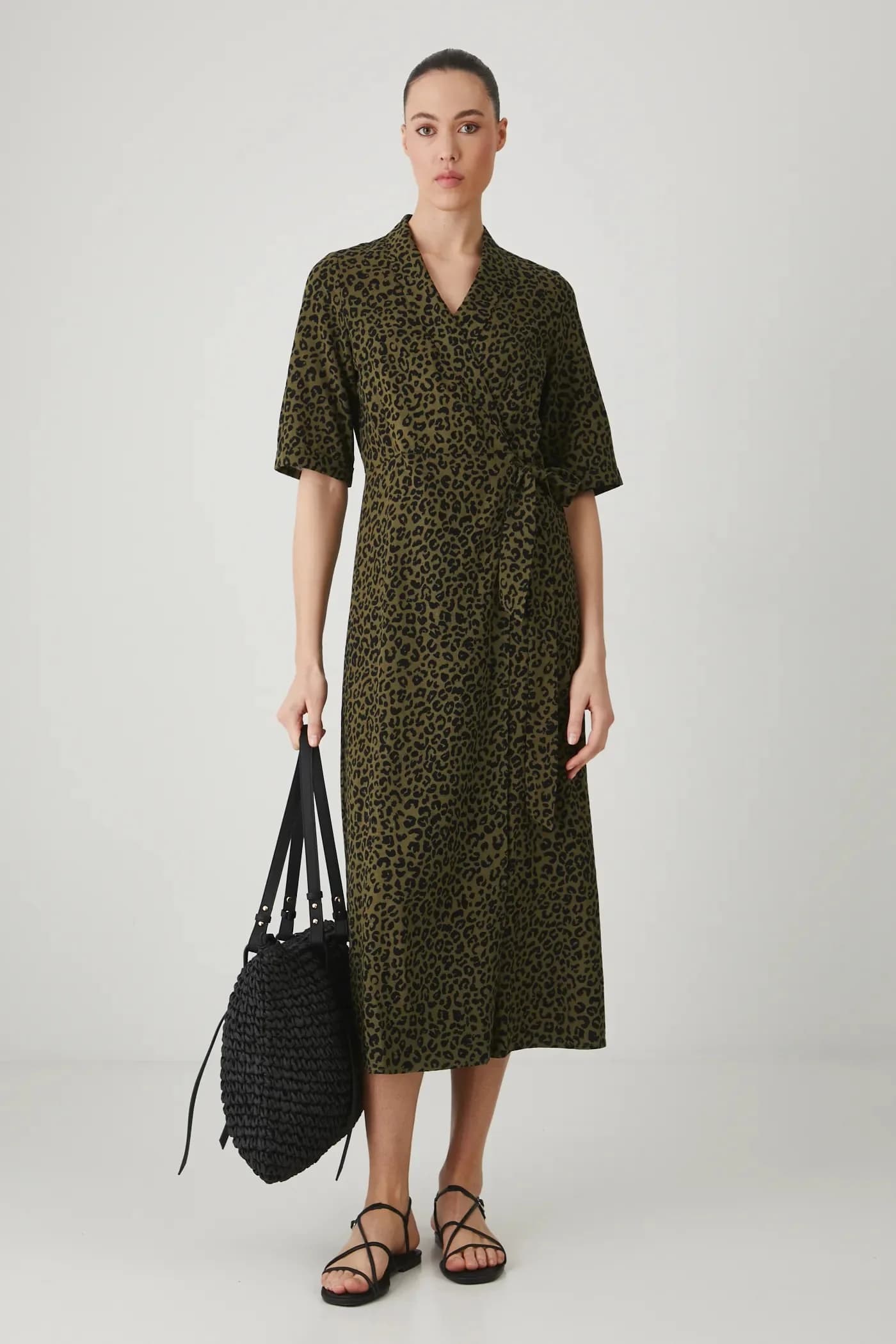 Платье из смесового льна