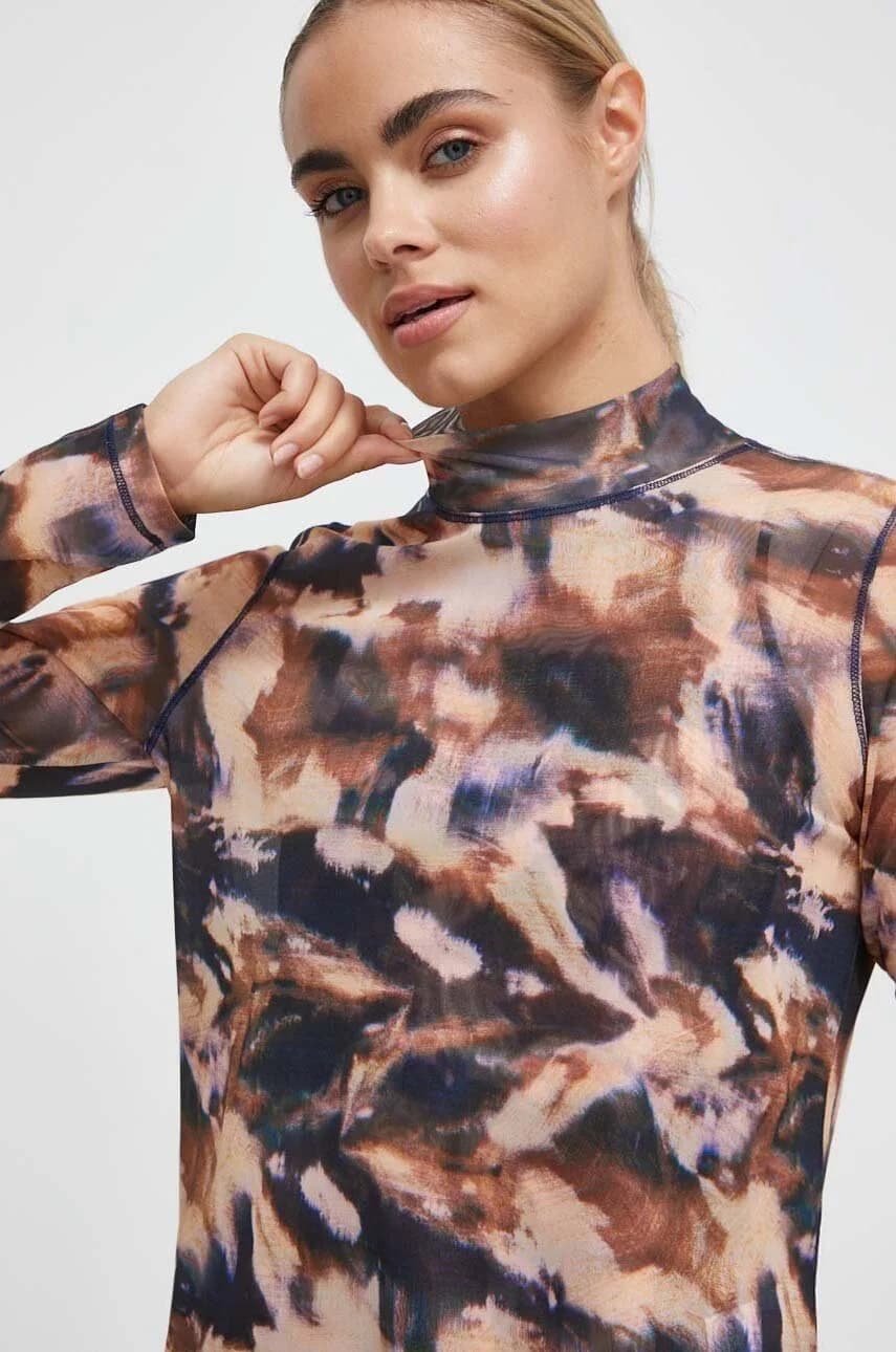 Лонгслив для космических тренировок