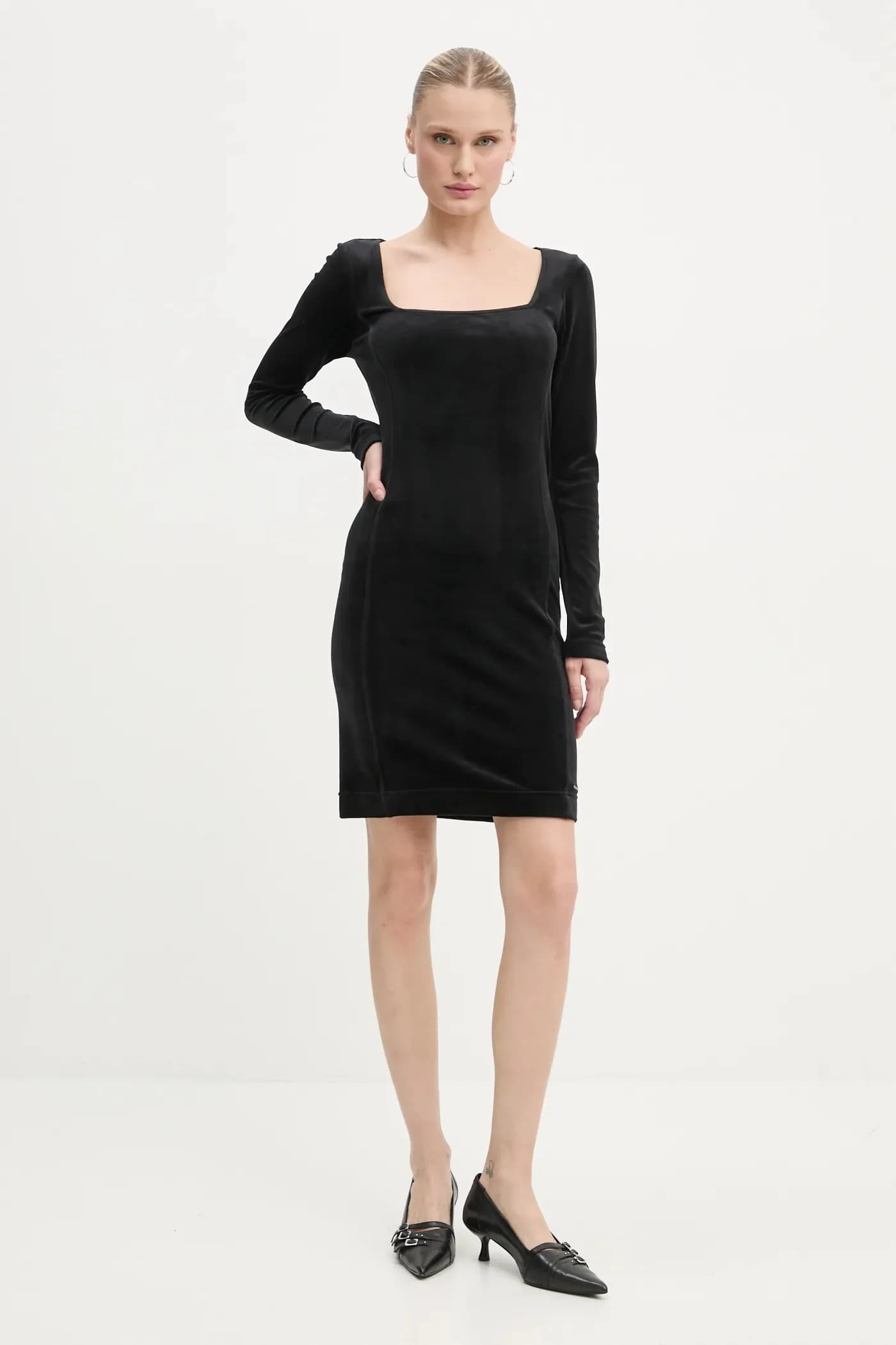 Велюровое платье - фото 2