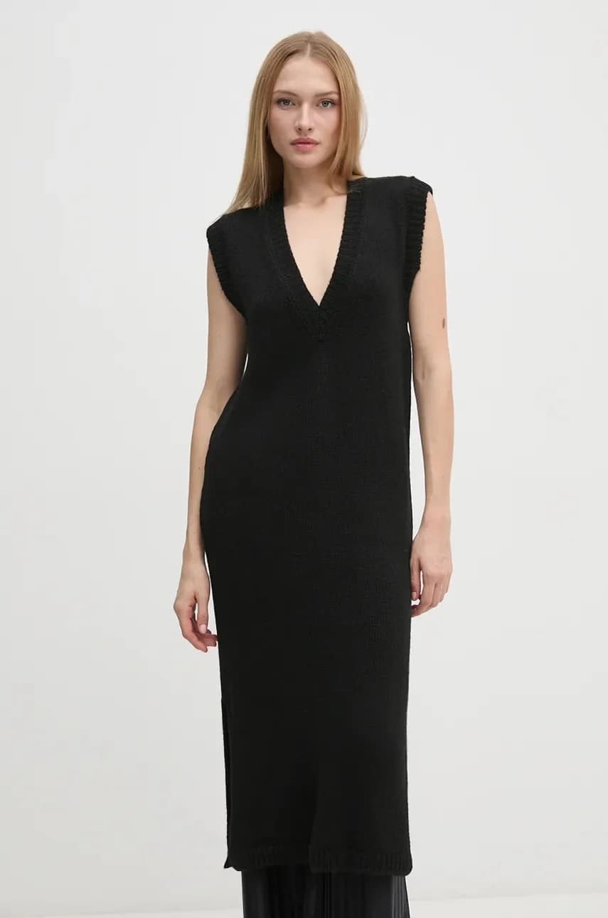 Платье из смесовой шерсти