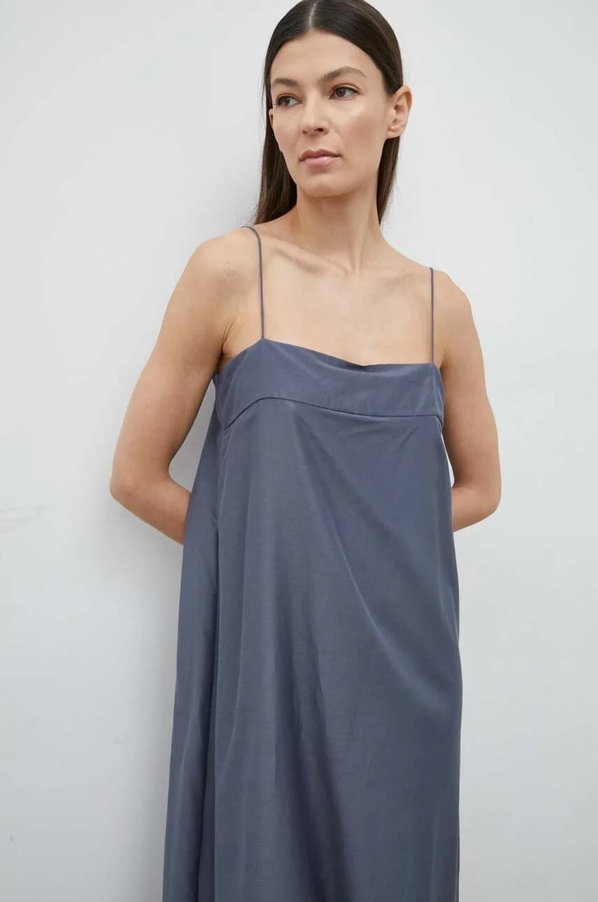 Платье с оттенком шелка - фото 4