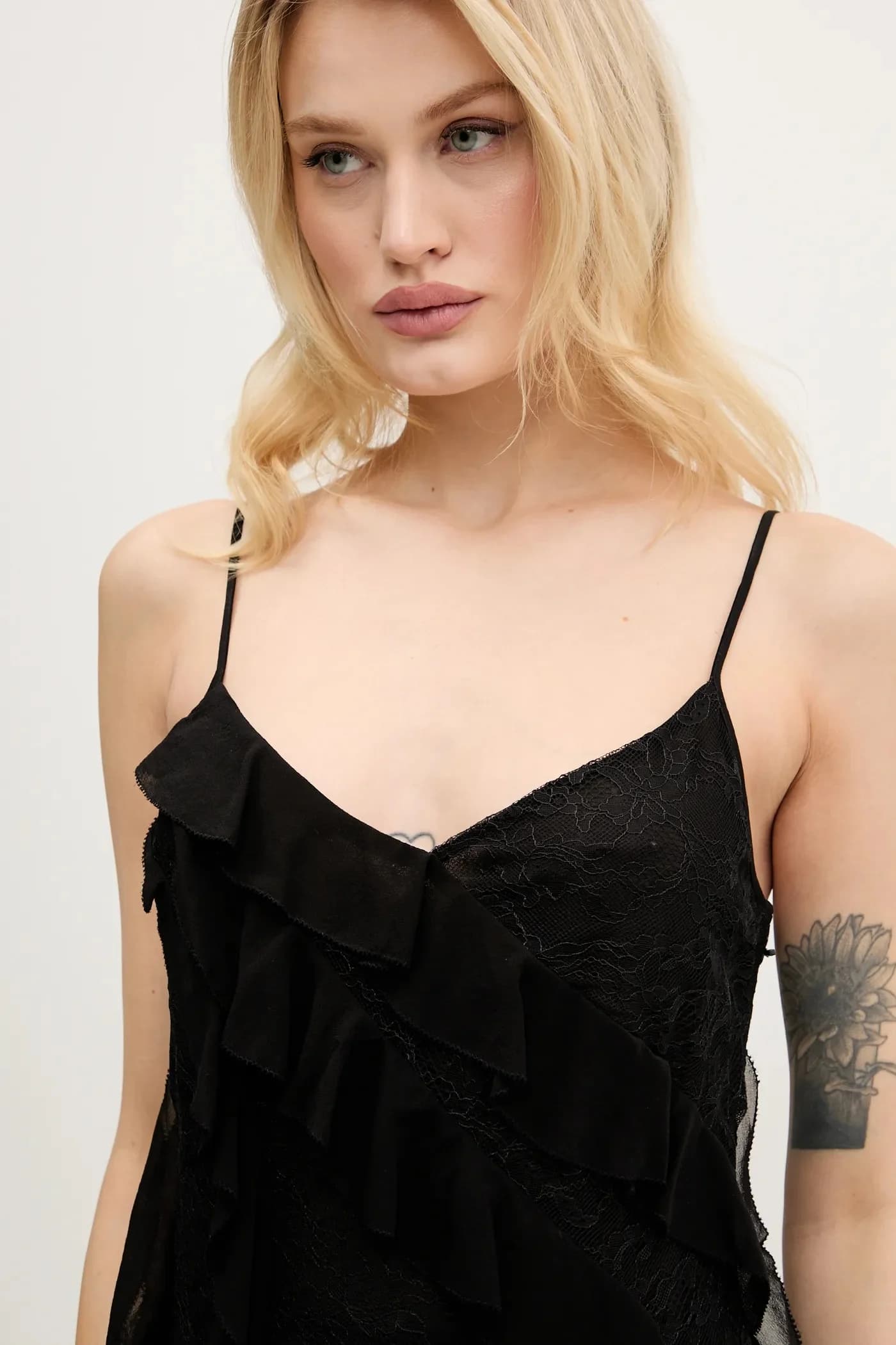 Платье с оттенком шелка - фото 5