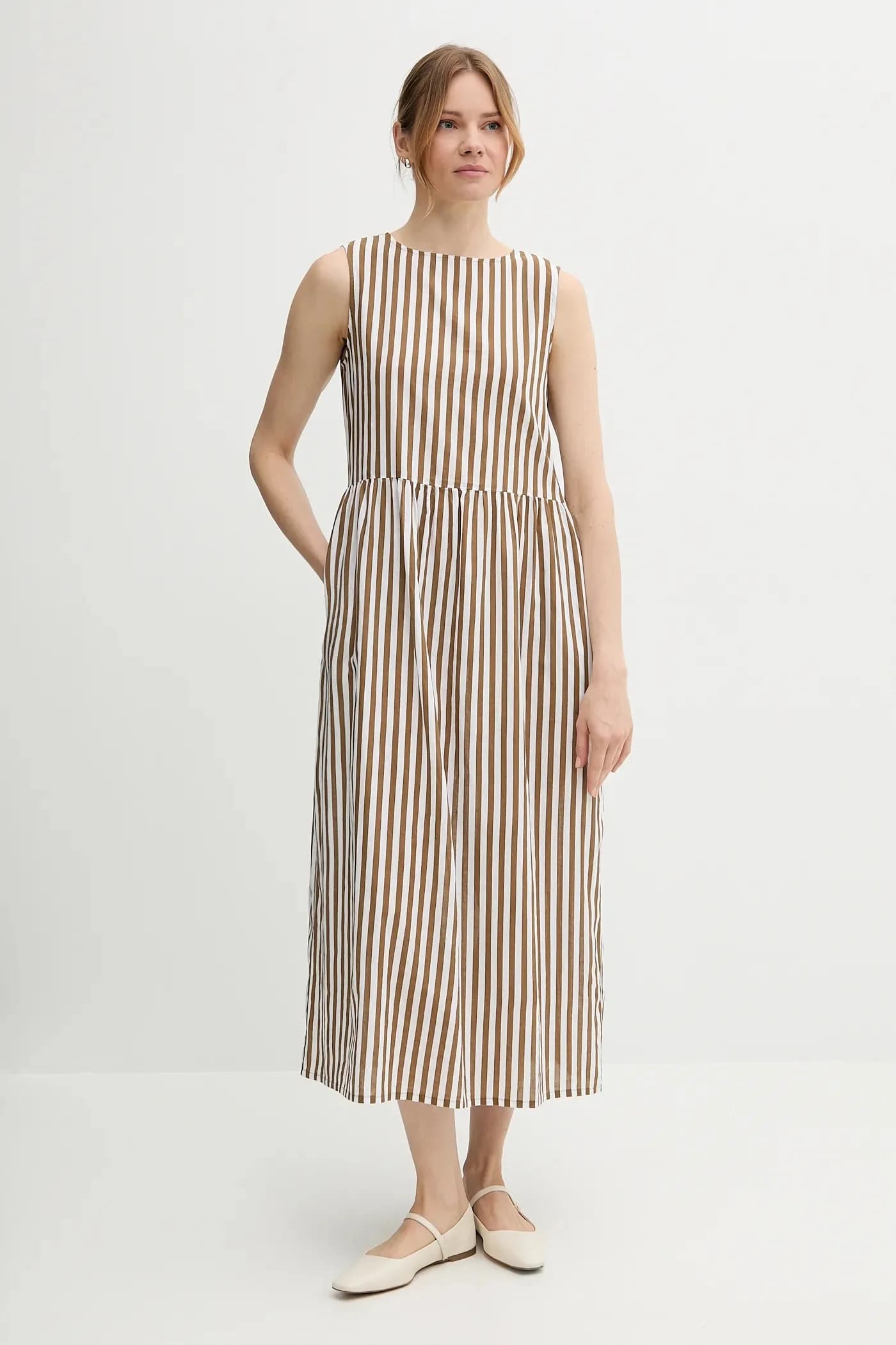 Платье из смесового льна