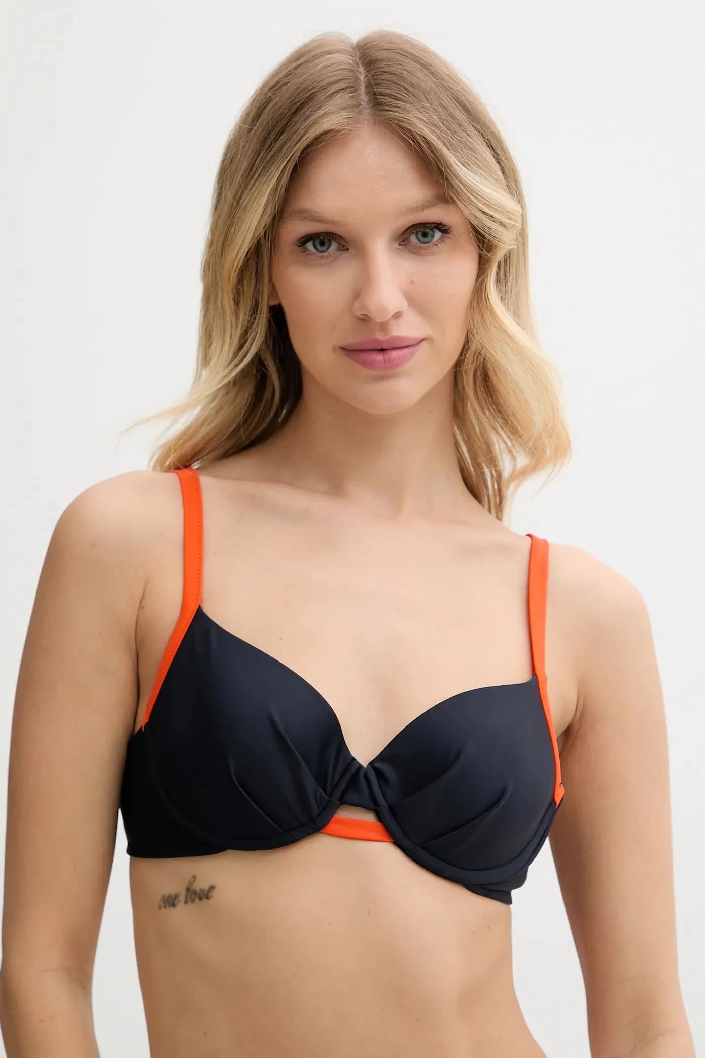 Плавательный бюстгальтер