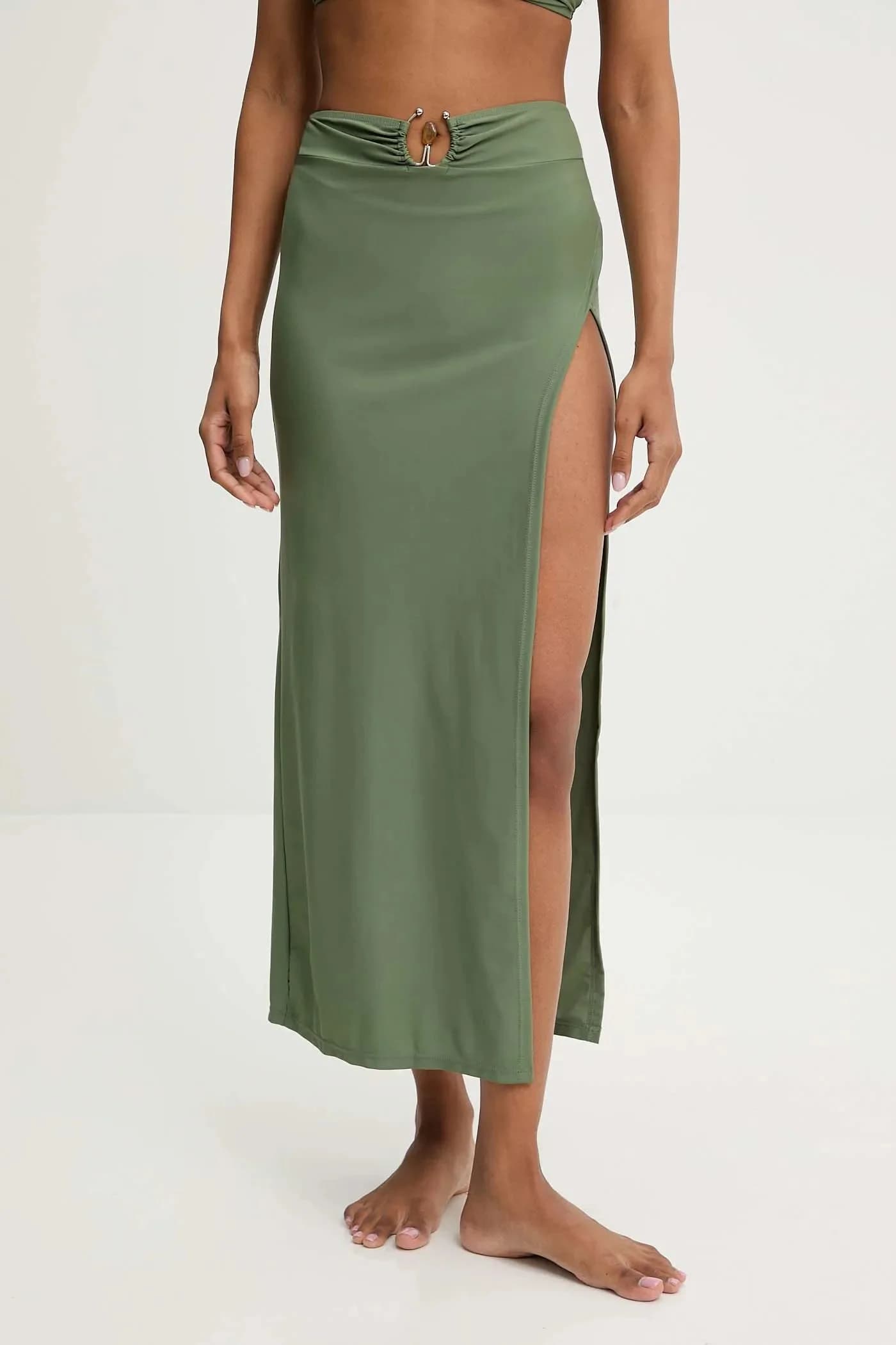 Раздельный купальник и пляжная юбка - фото 3