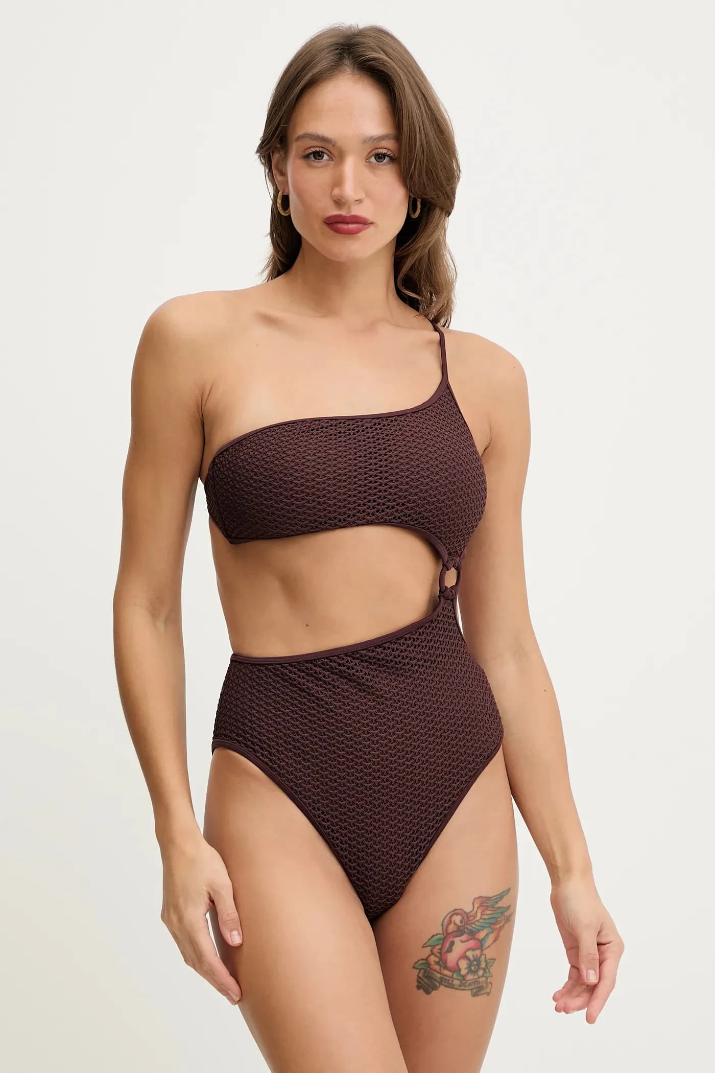 Цельный купальник