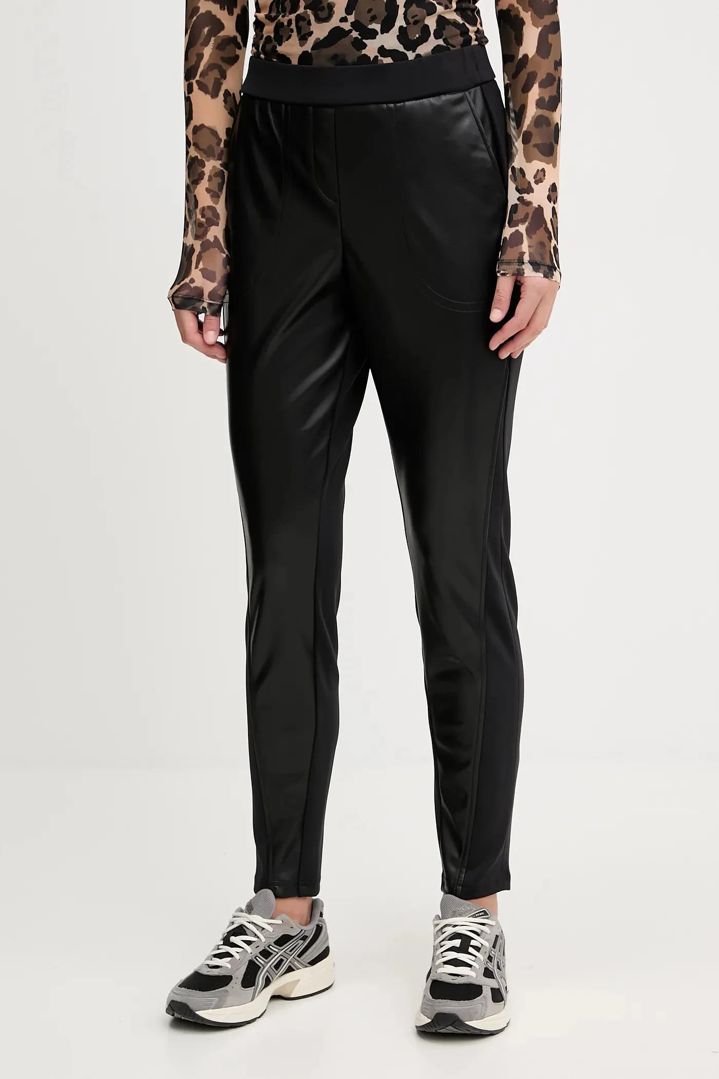 брюки-хоппер