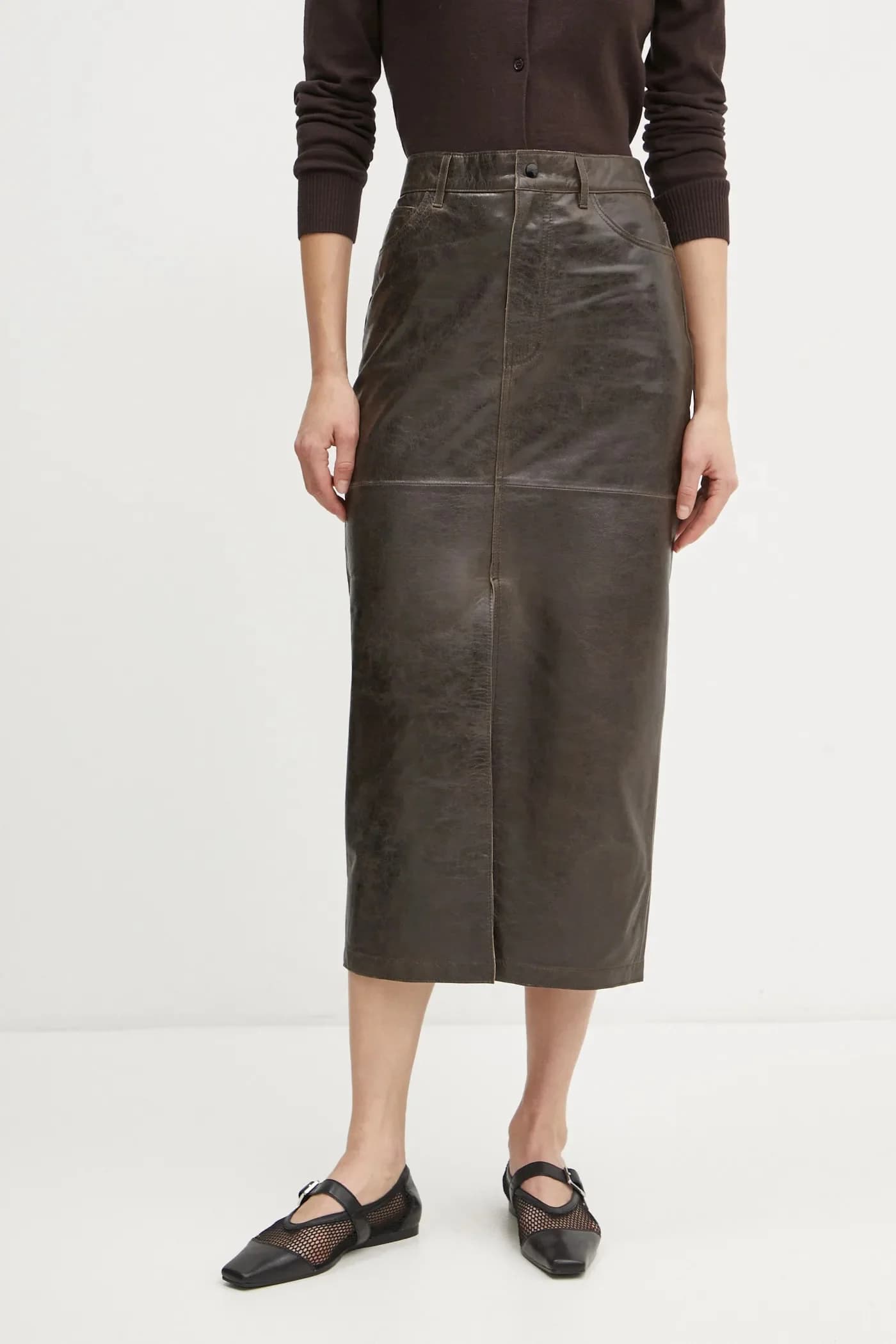 Ники кожаная юбка