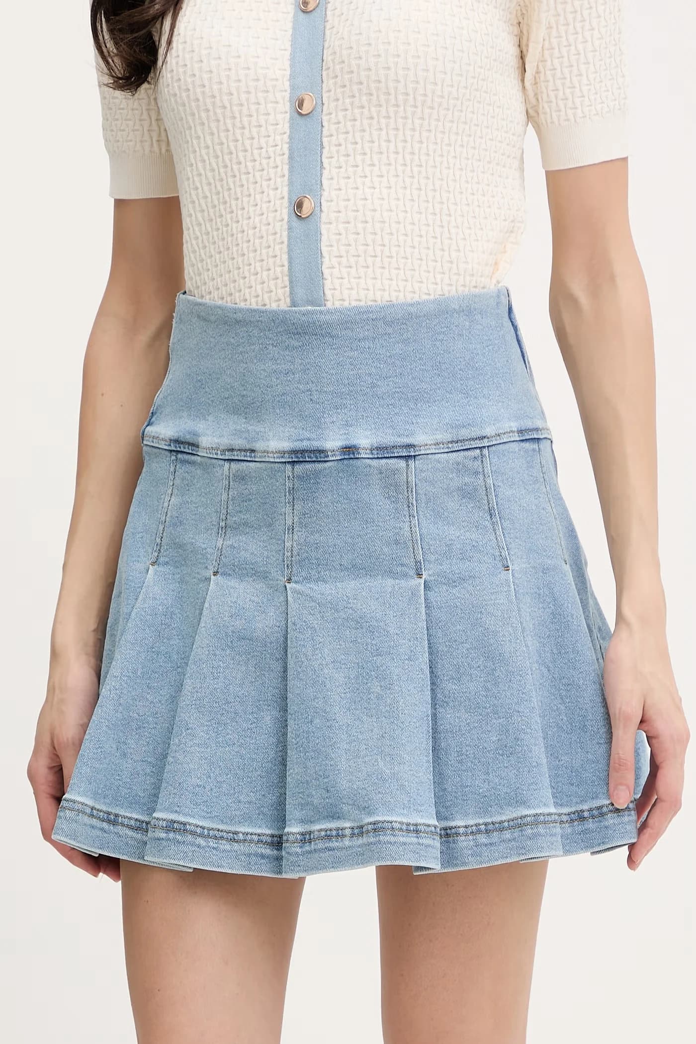 Плиссированная джинсовая юбка