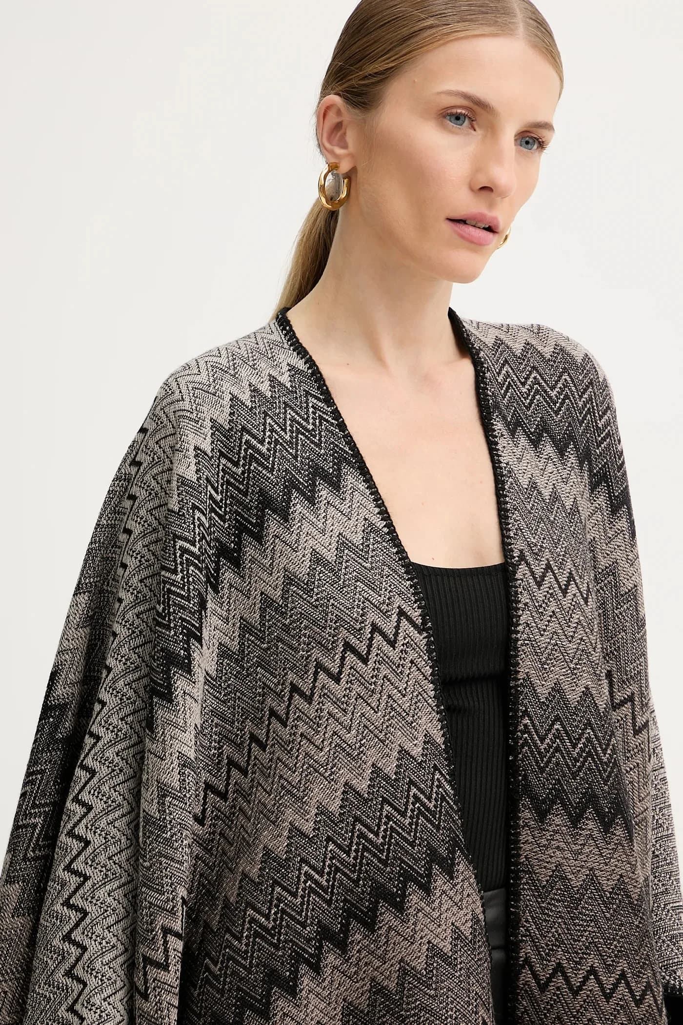 Шерстяное пончо - фото 4