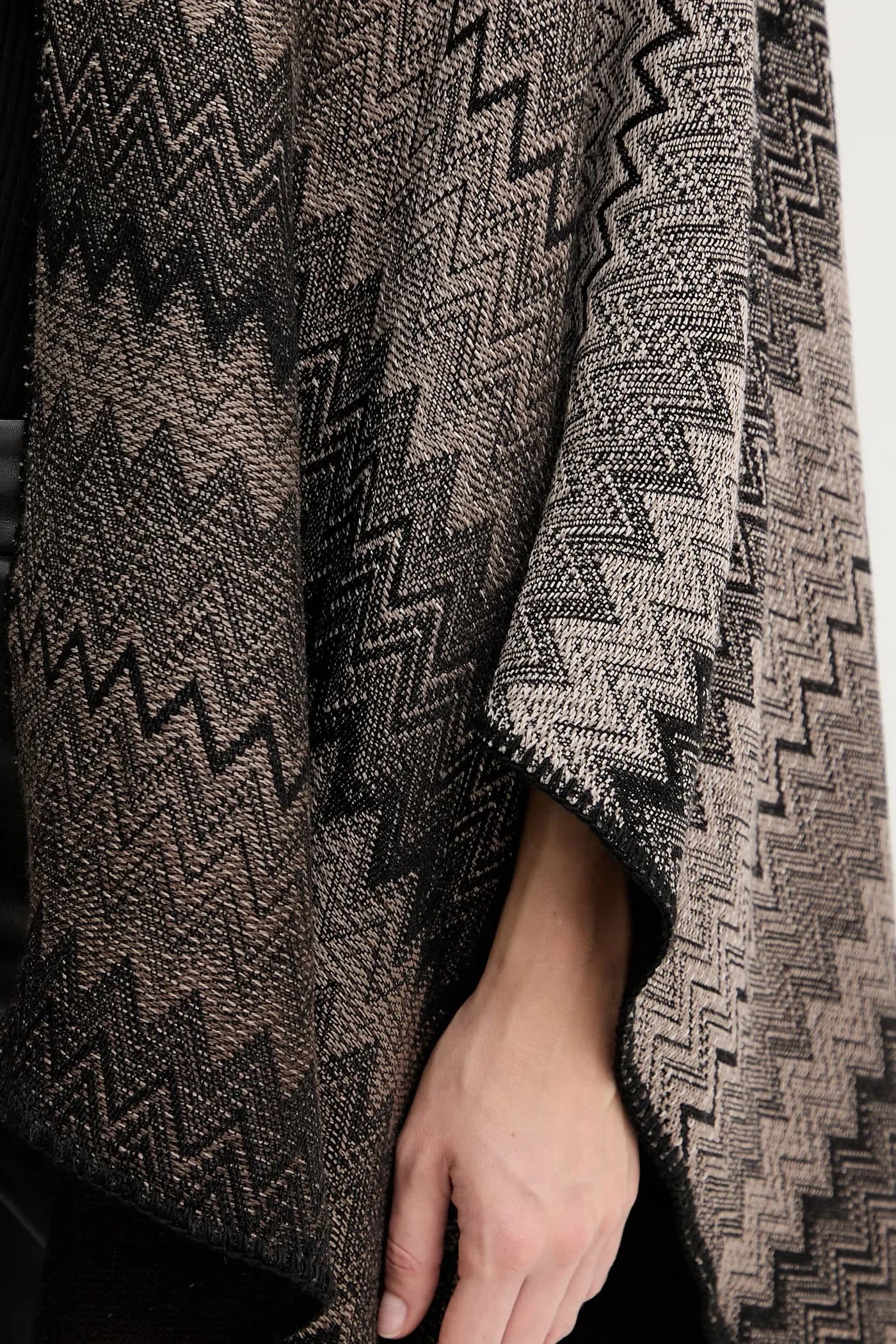 Шерстяное пончо - фото 5