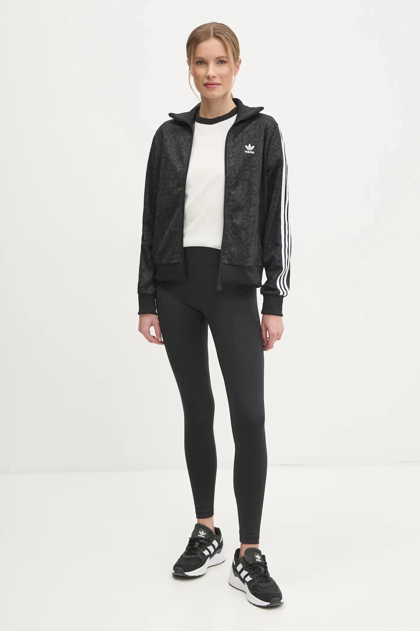 футболка со смайликом - фото 2