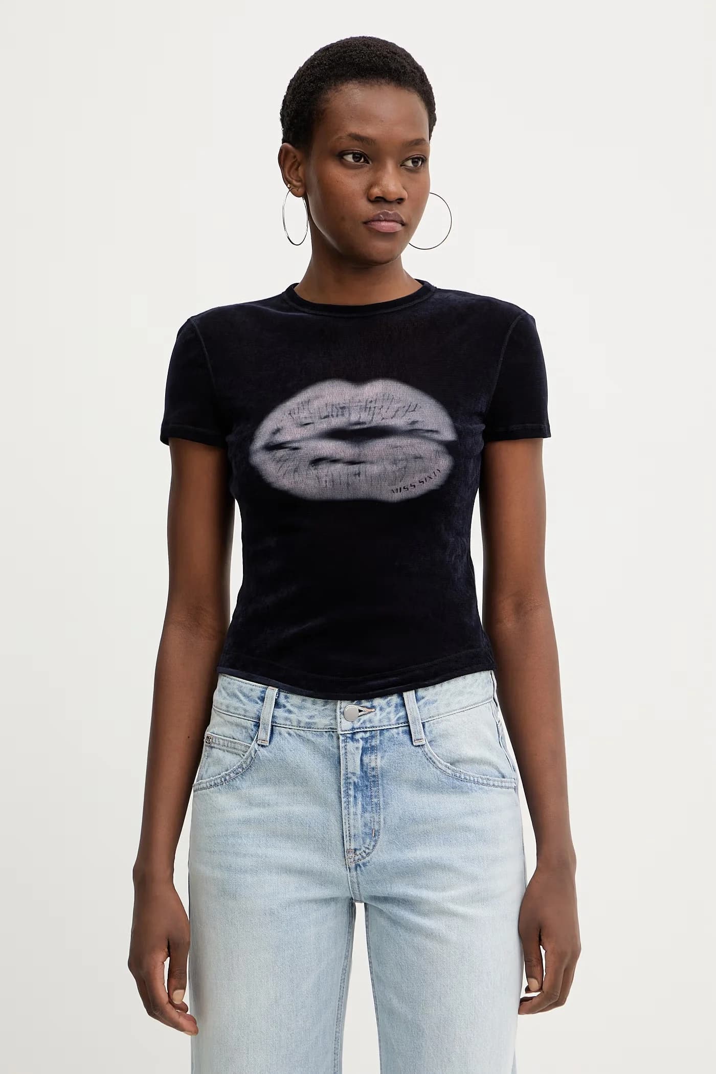 Велюровая футболка