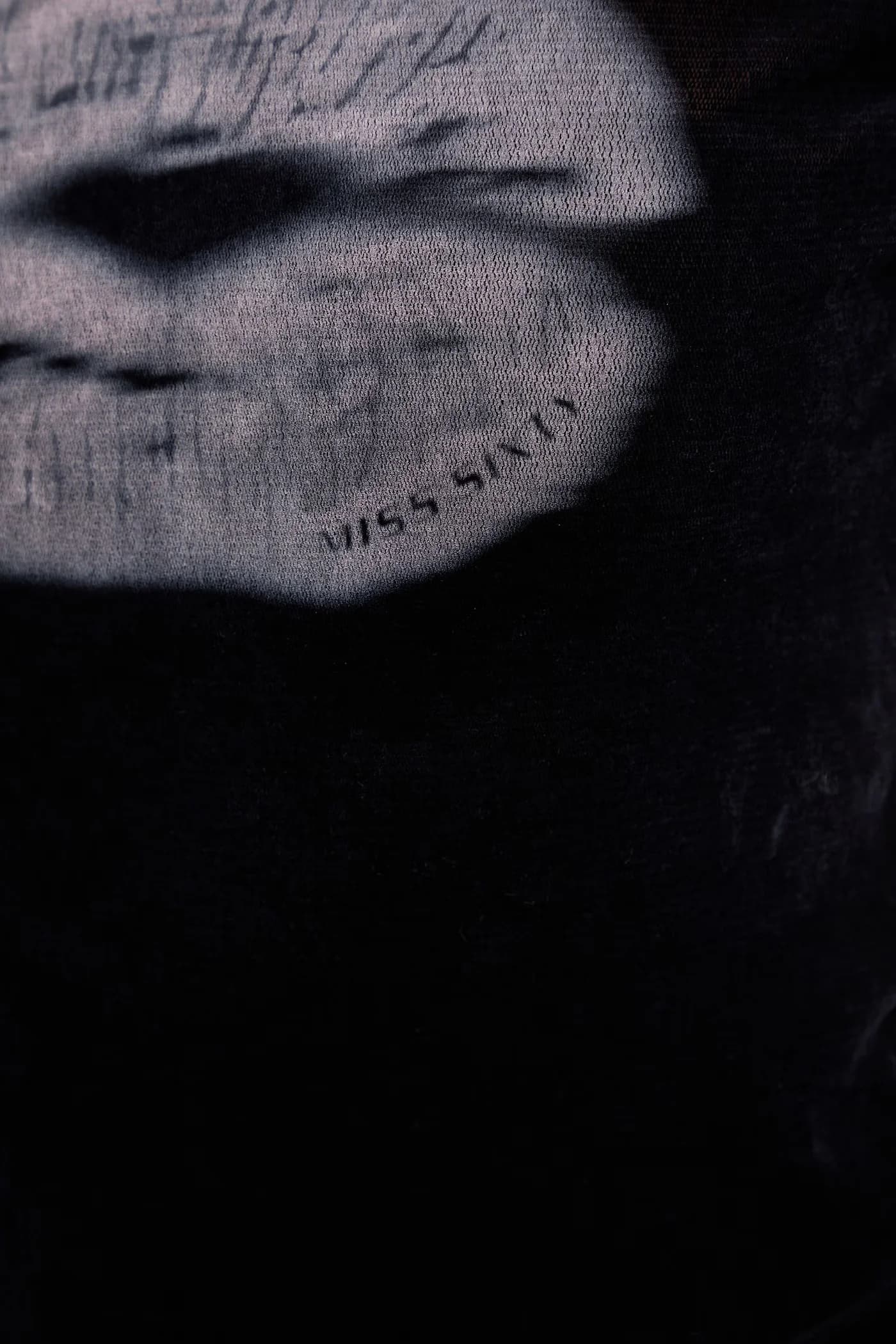 Велюровая футболка - фото 5