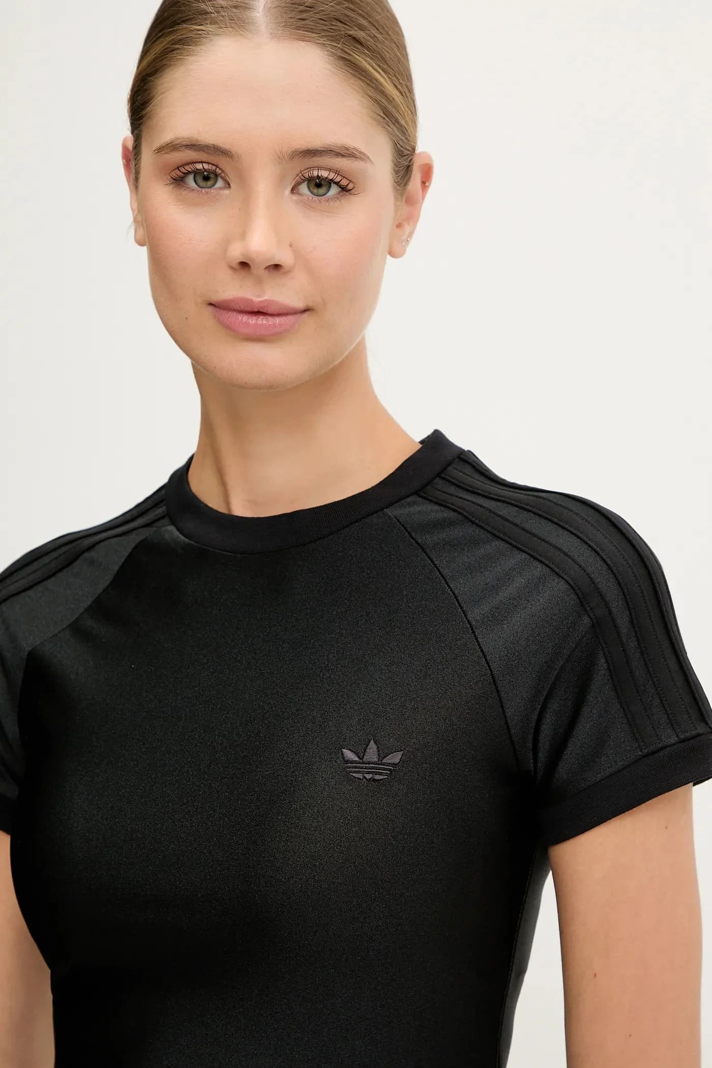 Футболка из спандекса с 3 полосками - фото 4