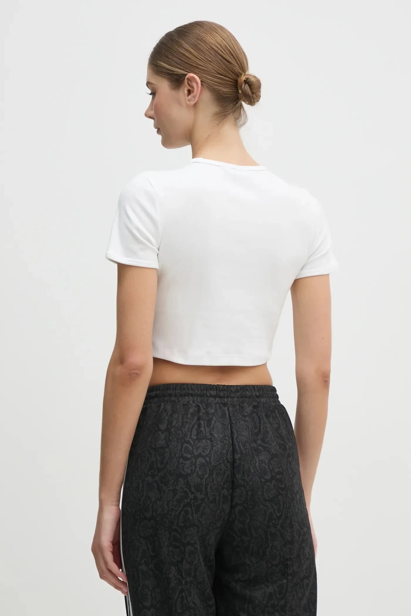 Базовая футболка - фото 3