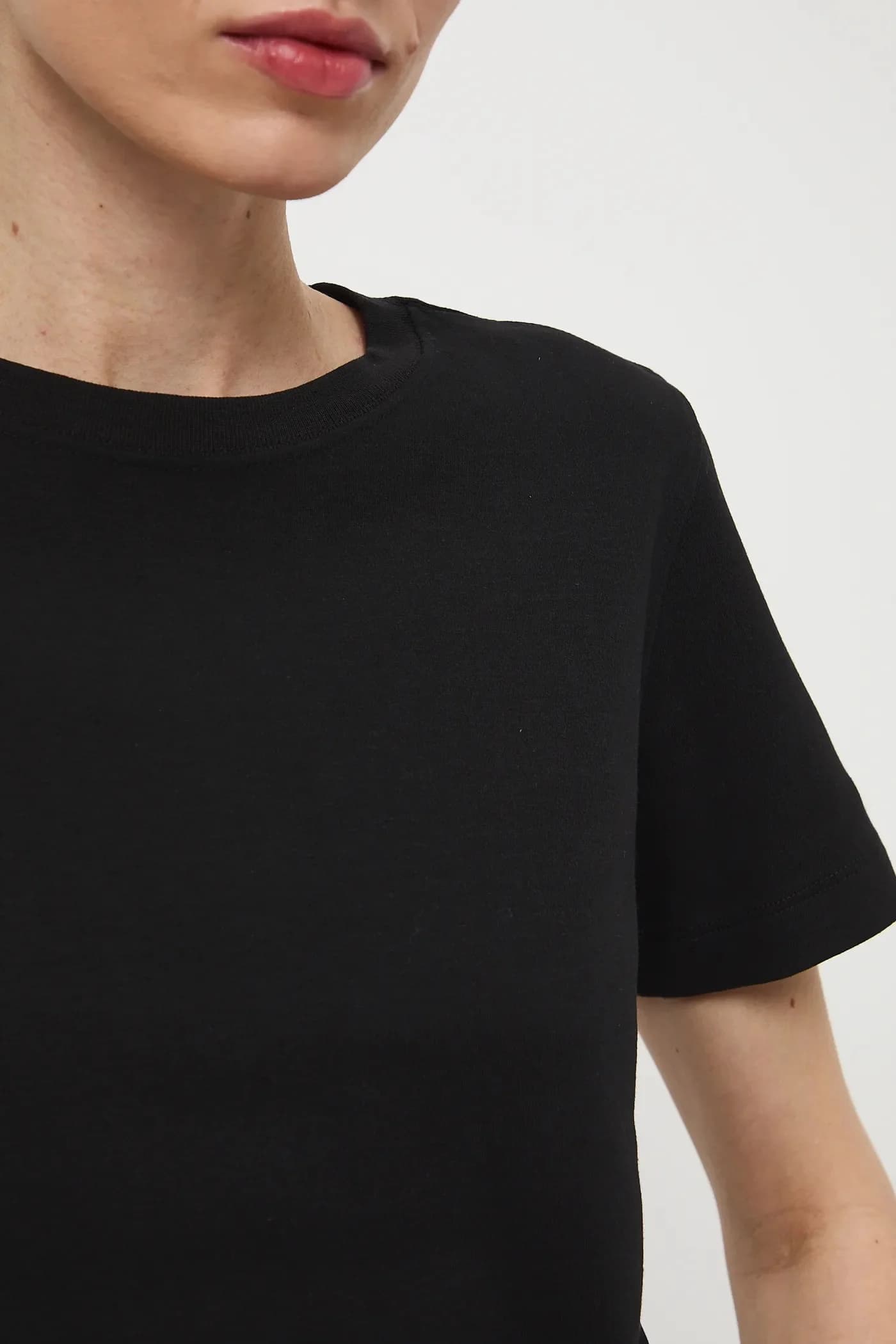 Хлопковая футболка - фото 5