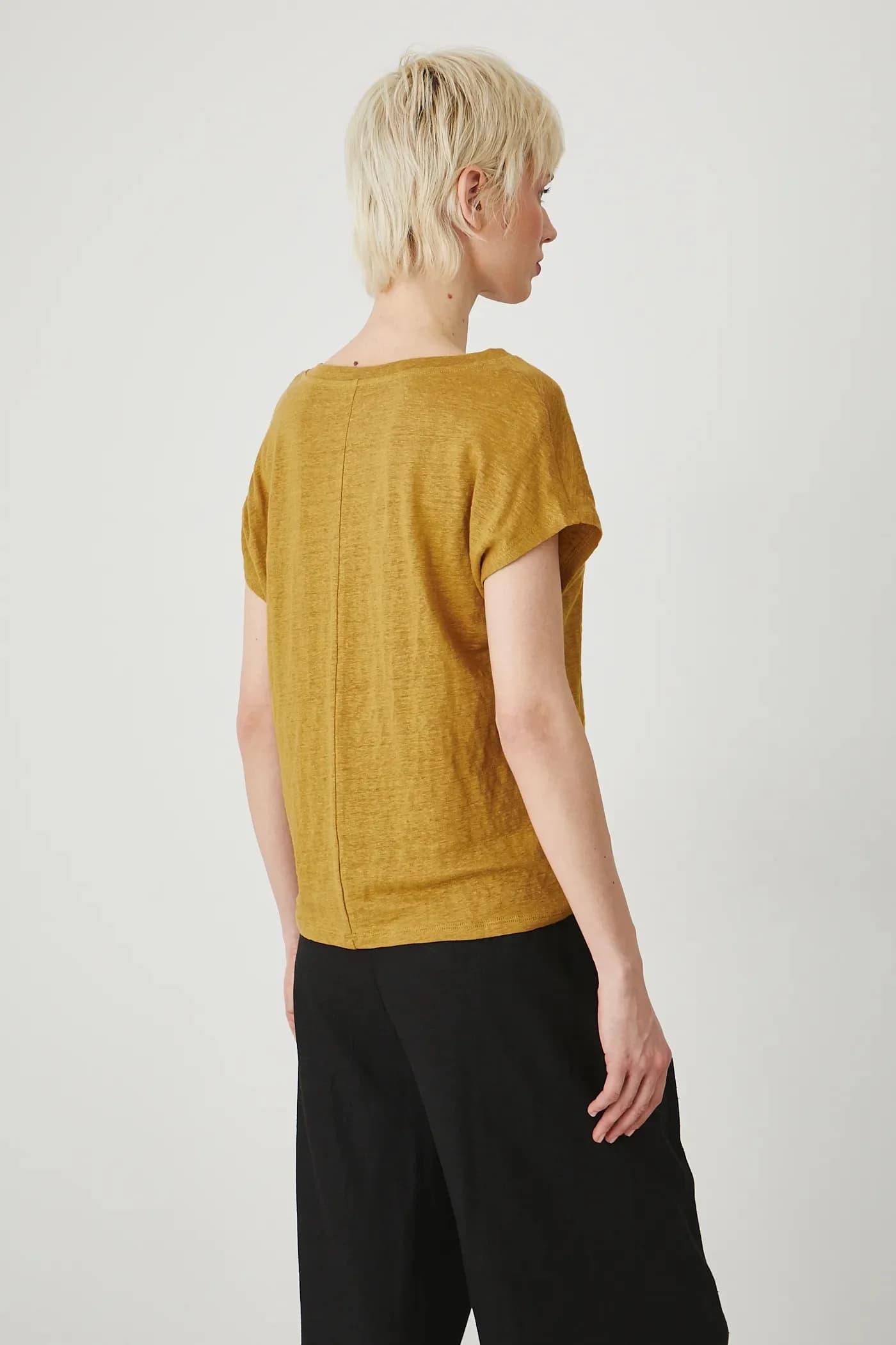 Льняная футболка - фото 3