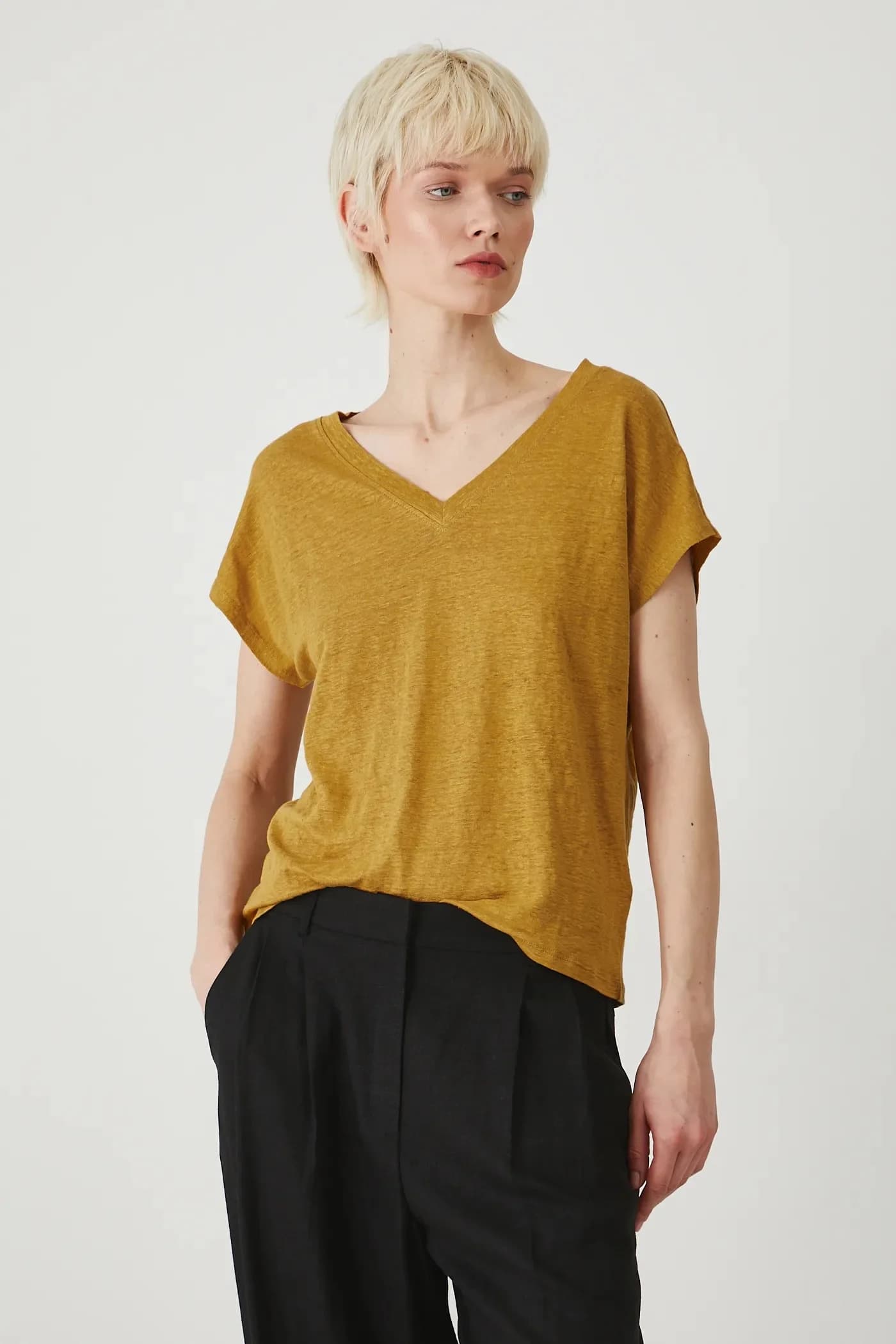 Льняная футболка - фото 4