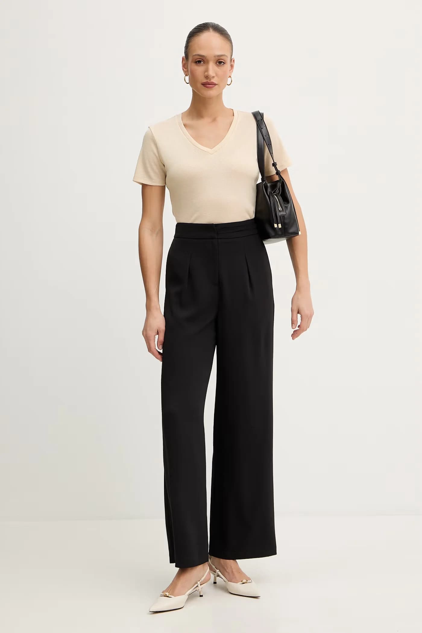 Женская базовая футболка - фото 2