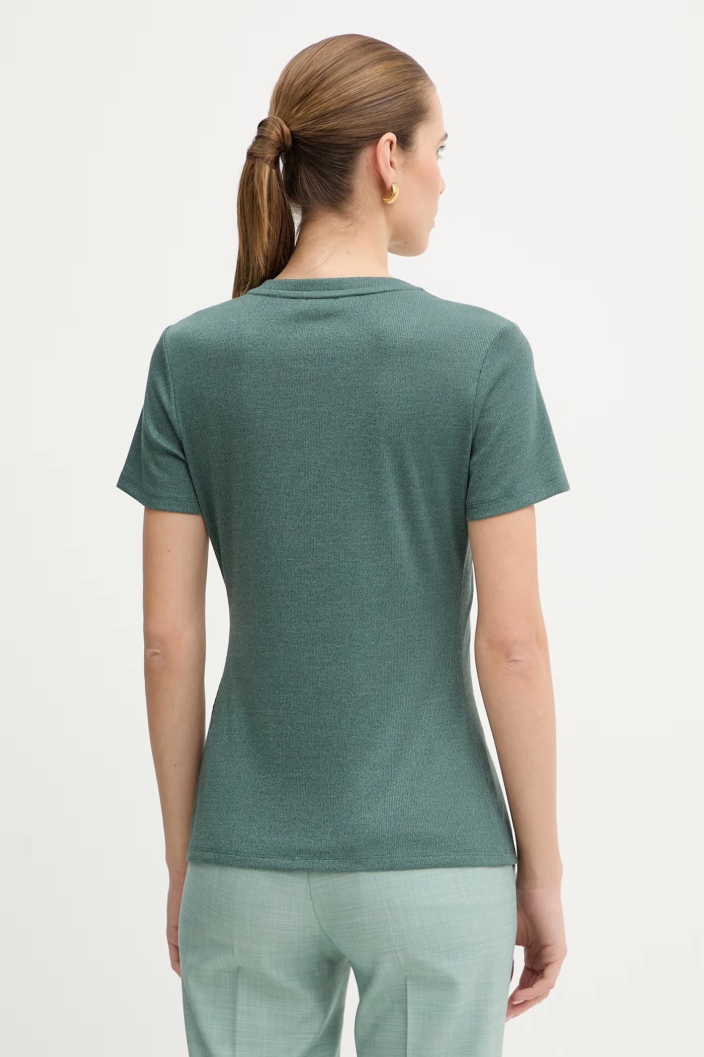 Женская базовая футболка - фото 3