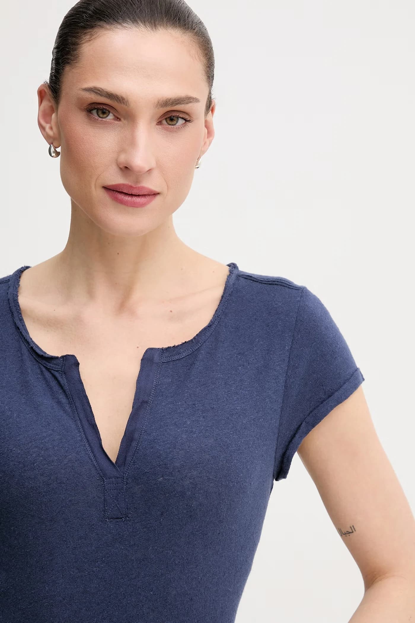 Льняная футболка - фото 4