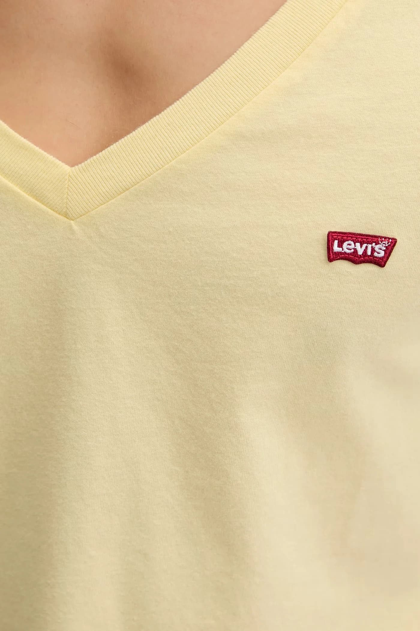 Хлопковая футболка LSE_PERFECT с V-образным вырезом - фото 7