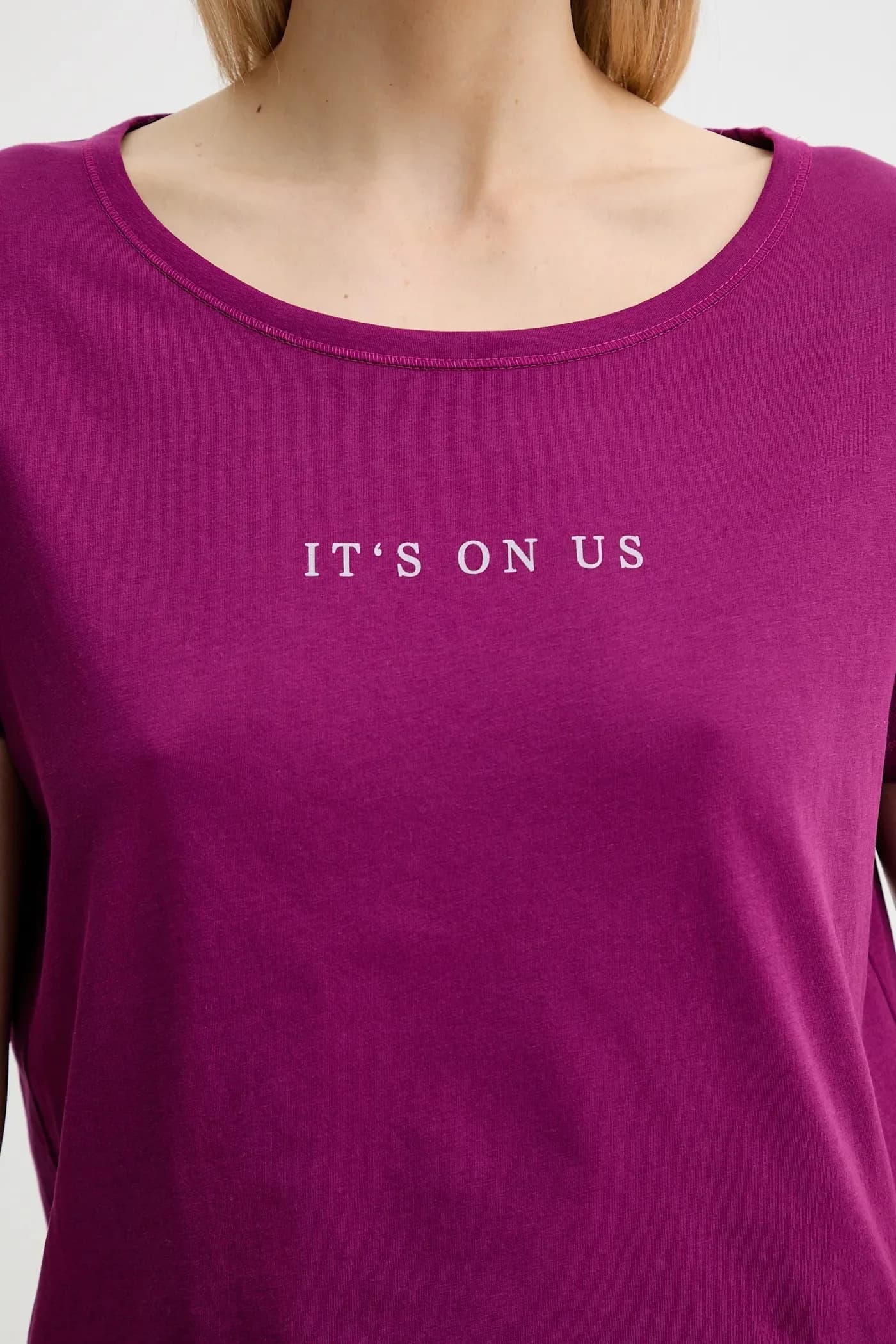 Хлопковая футболка - фото 5