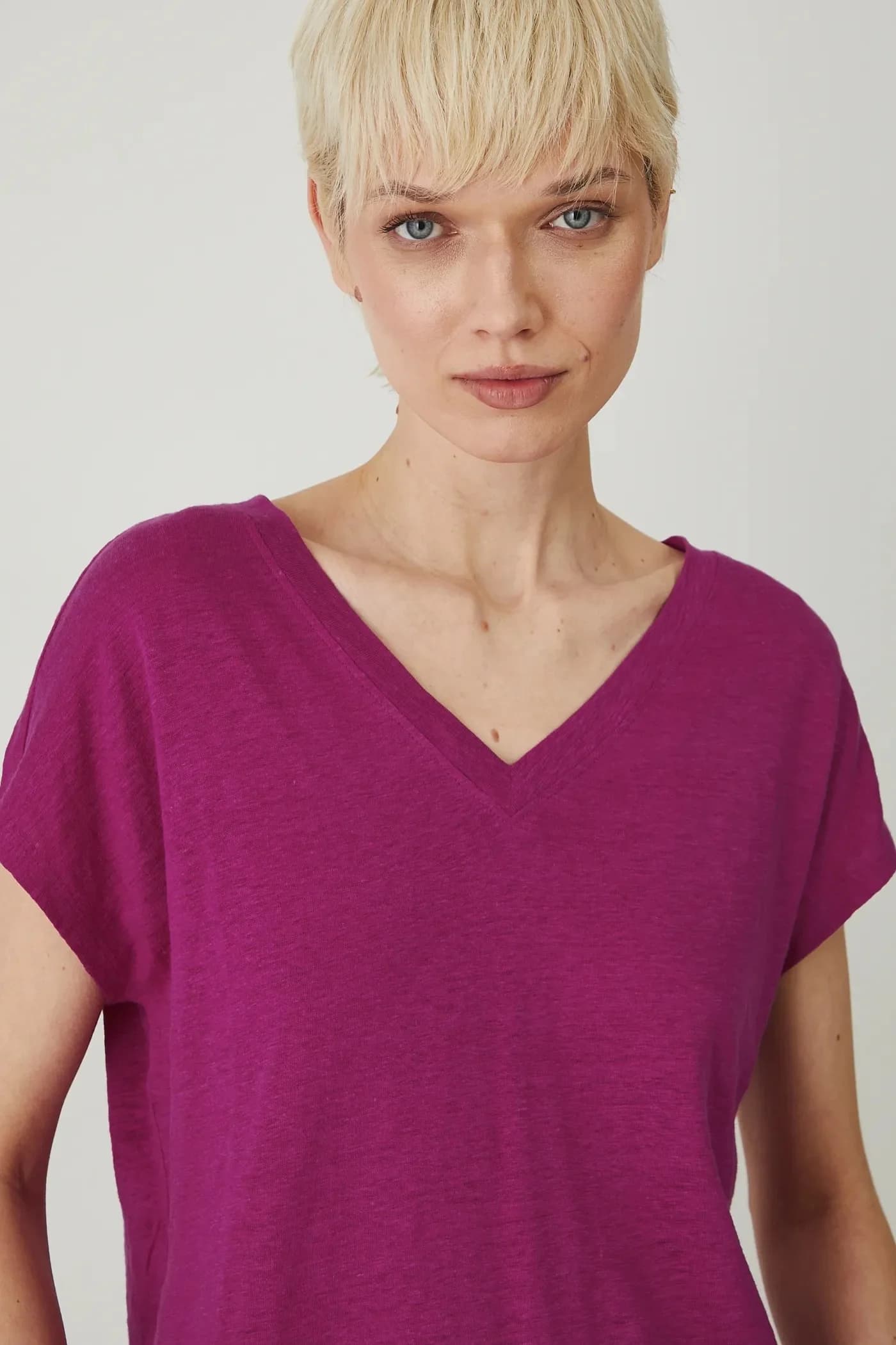 Льняная футболка - фото 4