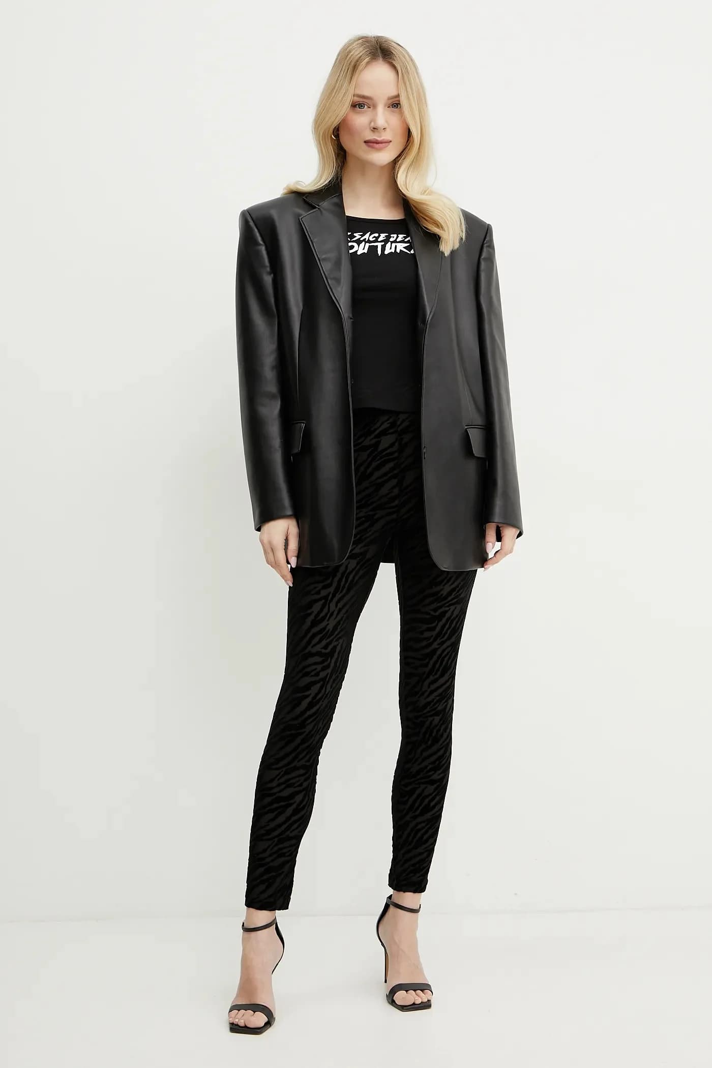 футболка - фото 2