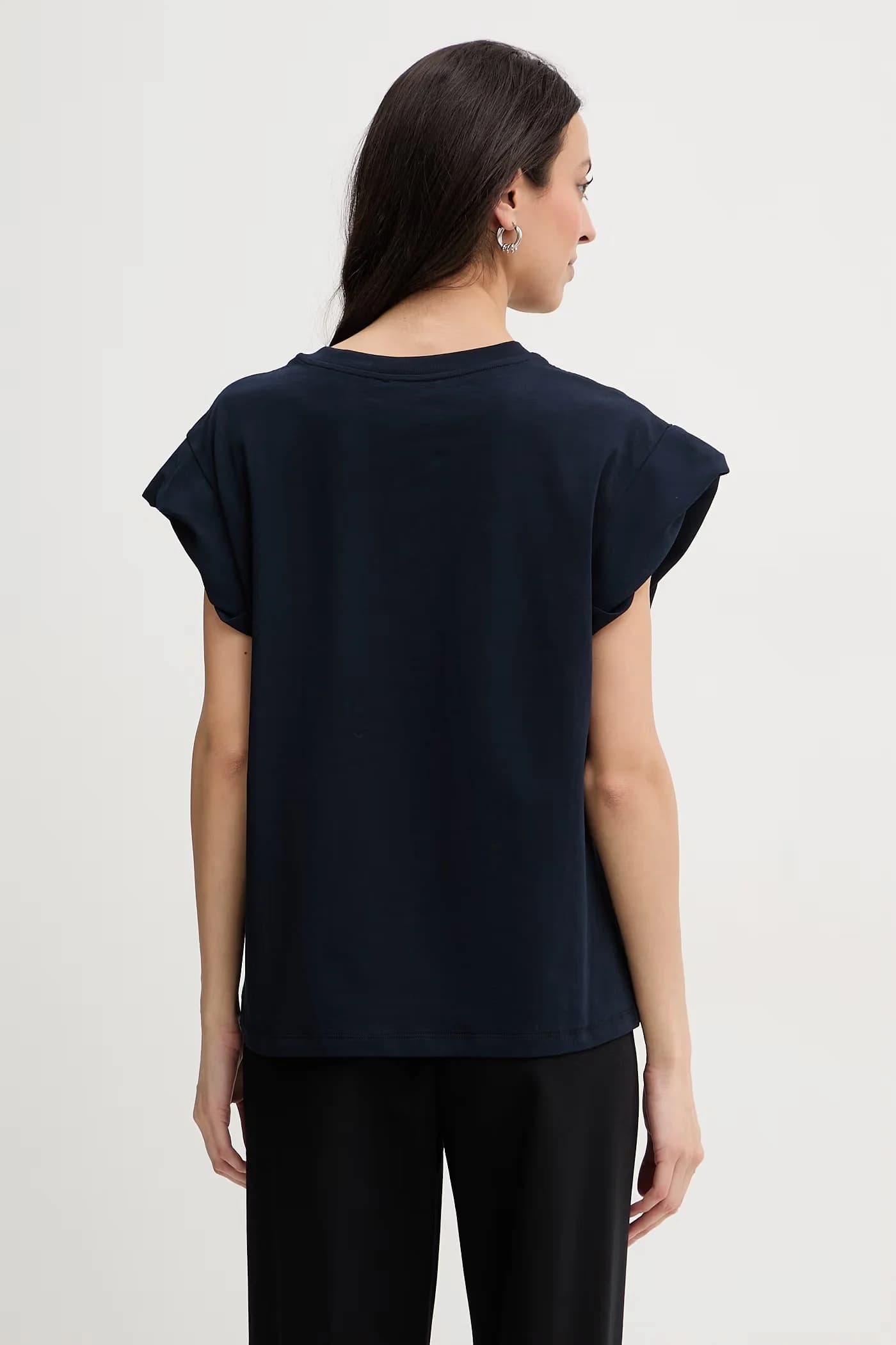 Женская футболка - фото 3