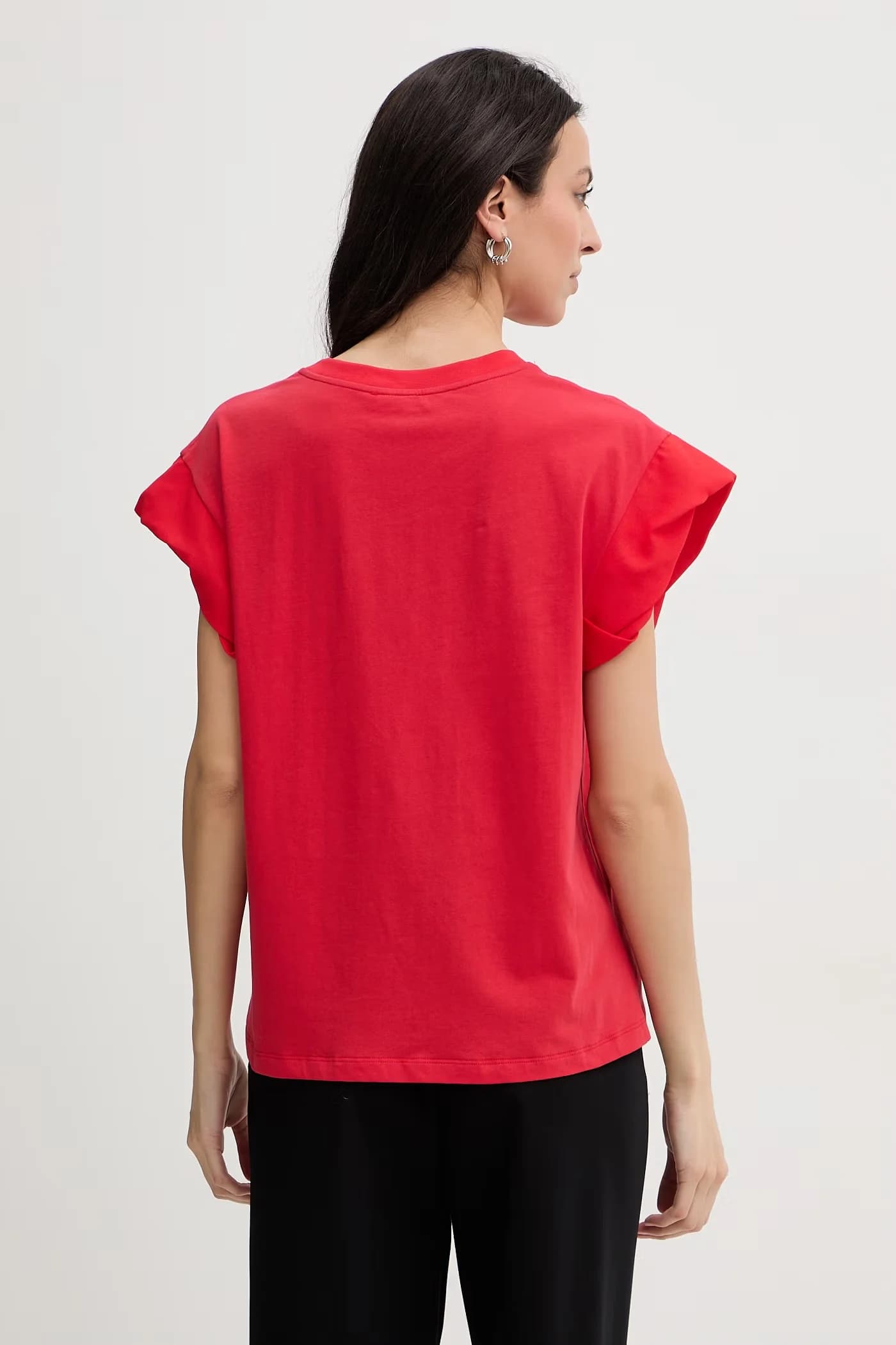 Женская футболка - фото 3