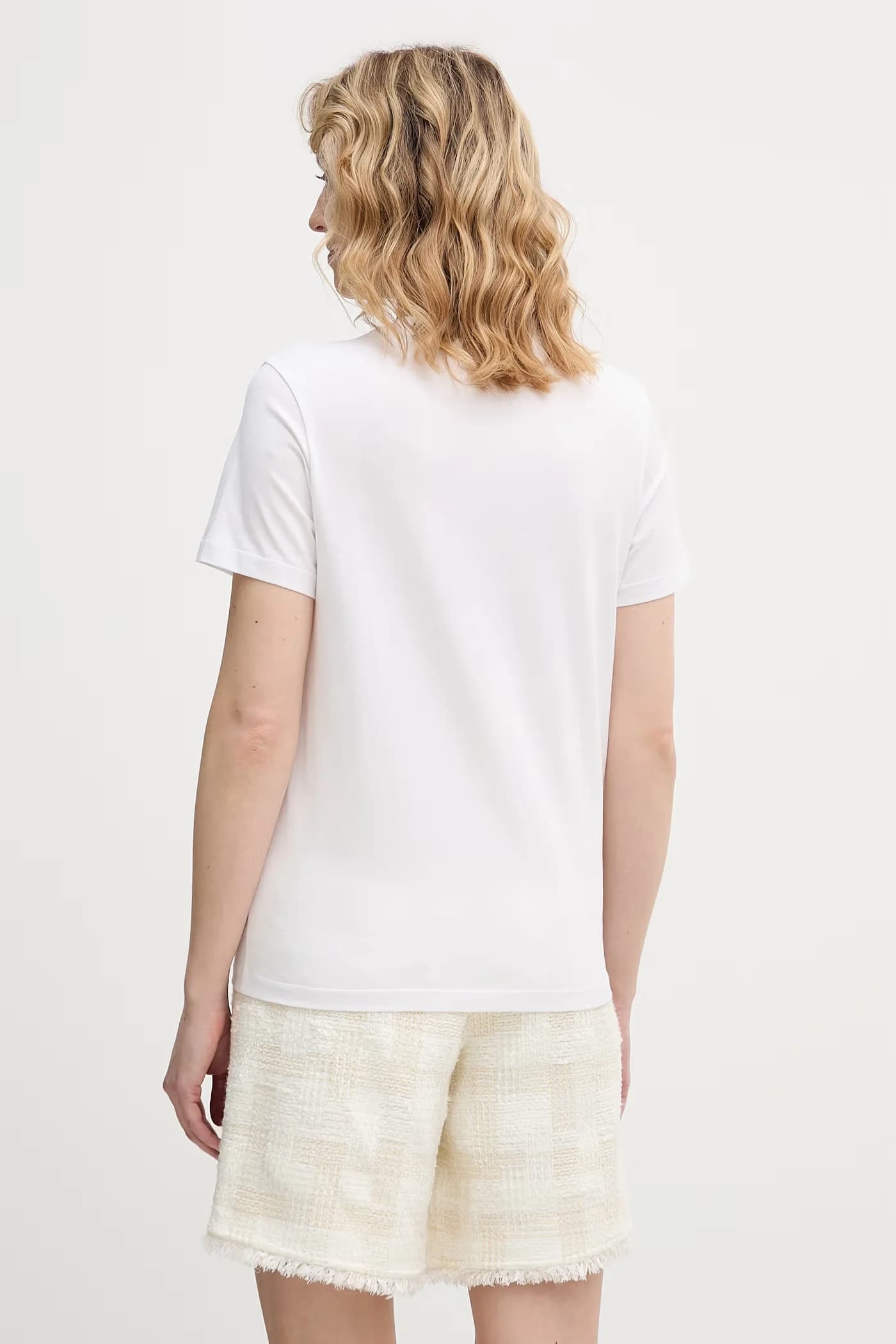 Базовая женская хлопковая футболка - фото 3