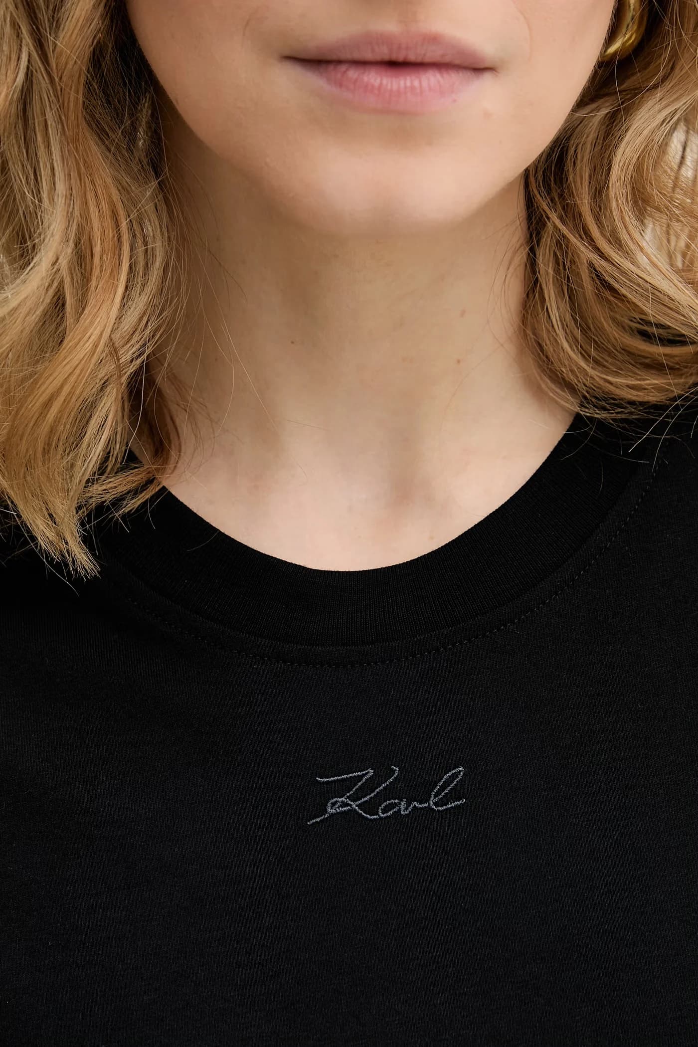 Базовая женская хлопковая футболка - фото 5