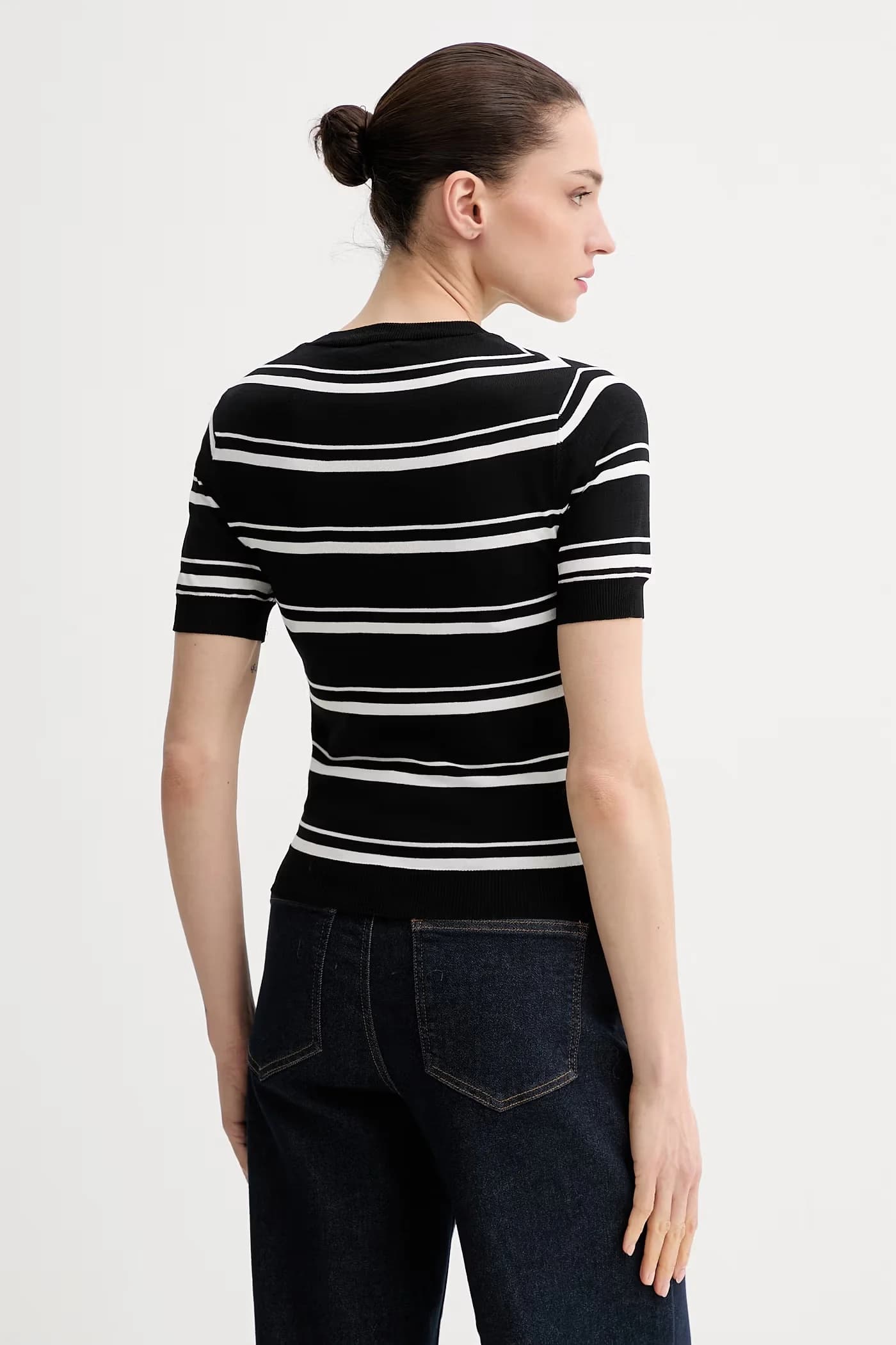 Женская футболка - фото 3