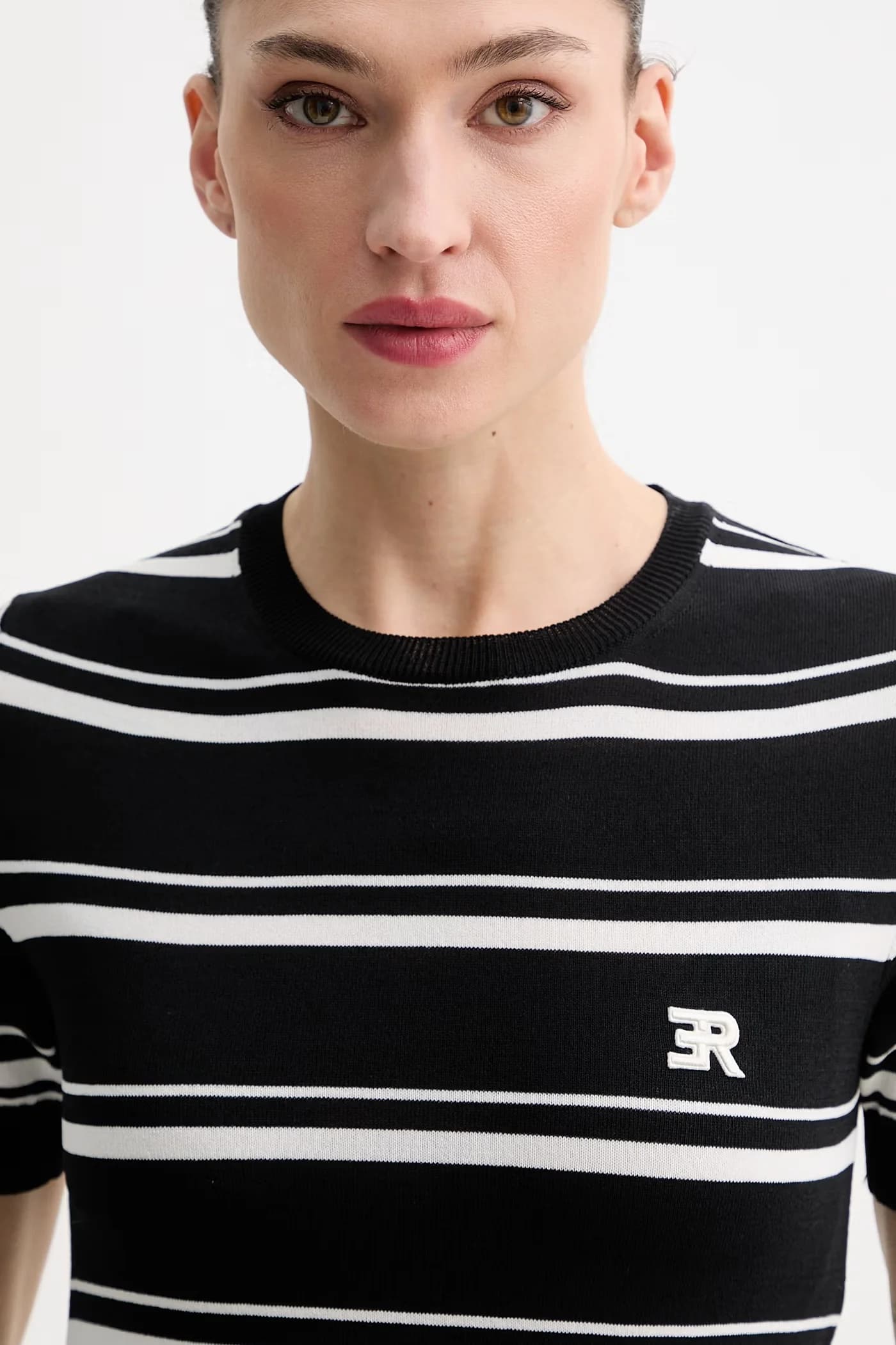 Женская футболка - фото 4