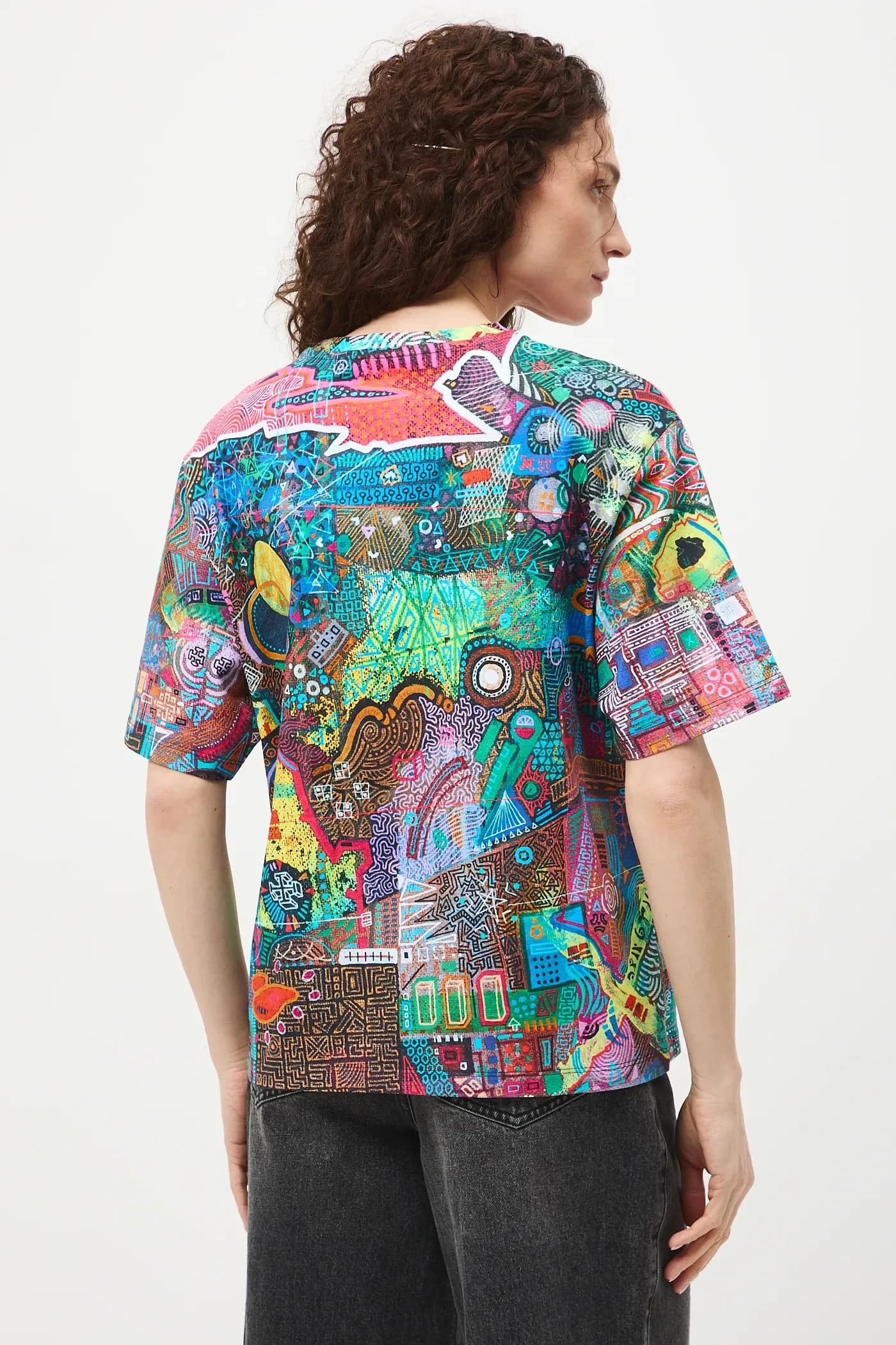 Женская хлопковая футболка оверсайз - фото 4