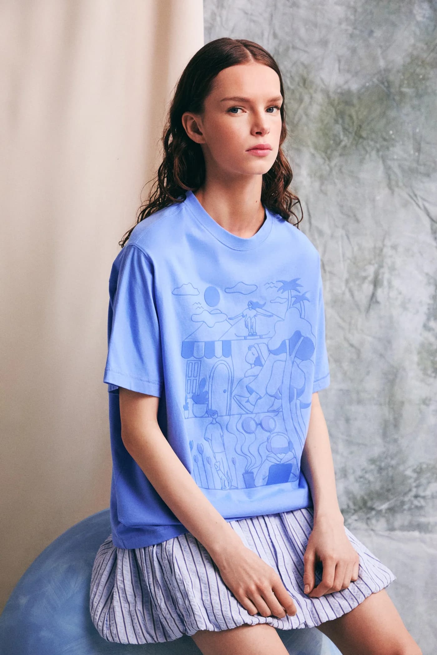 Женская хлопковая футболка оверсайз - фото 2