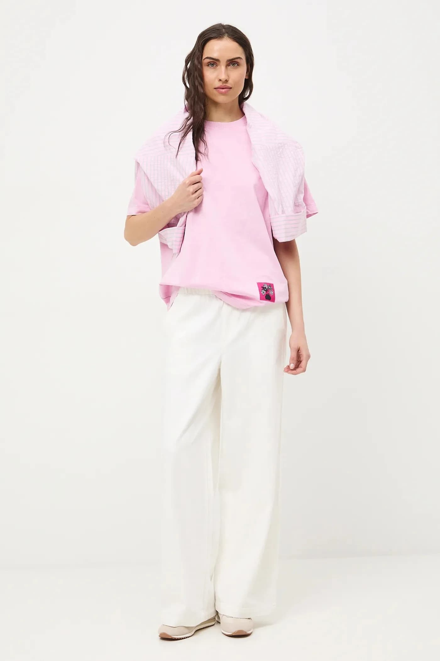 Женская хлопковая футболка оверсайз - фото 3