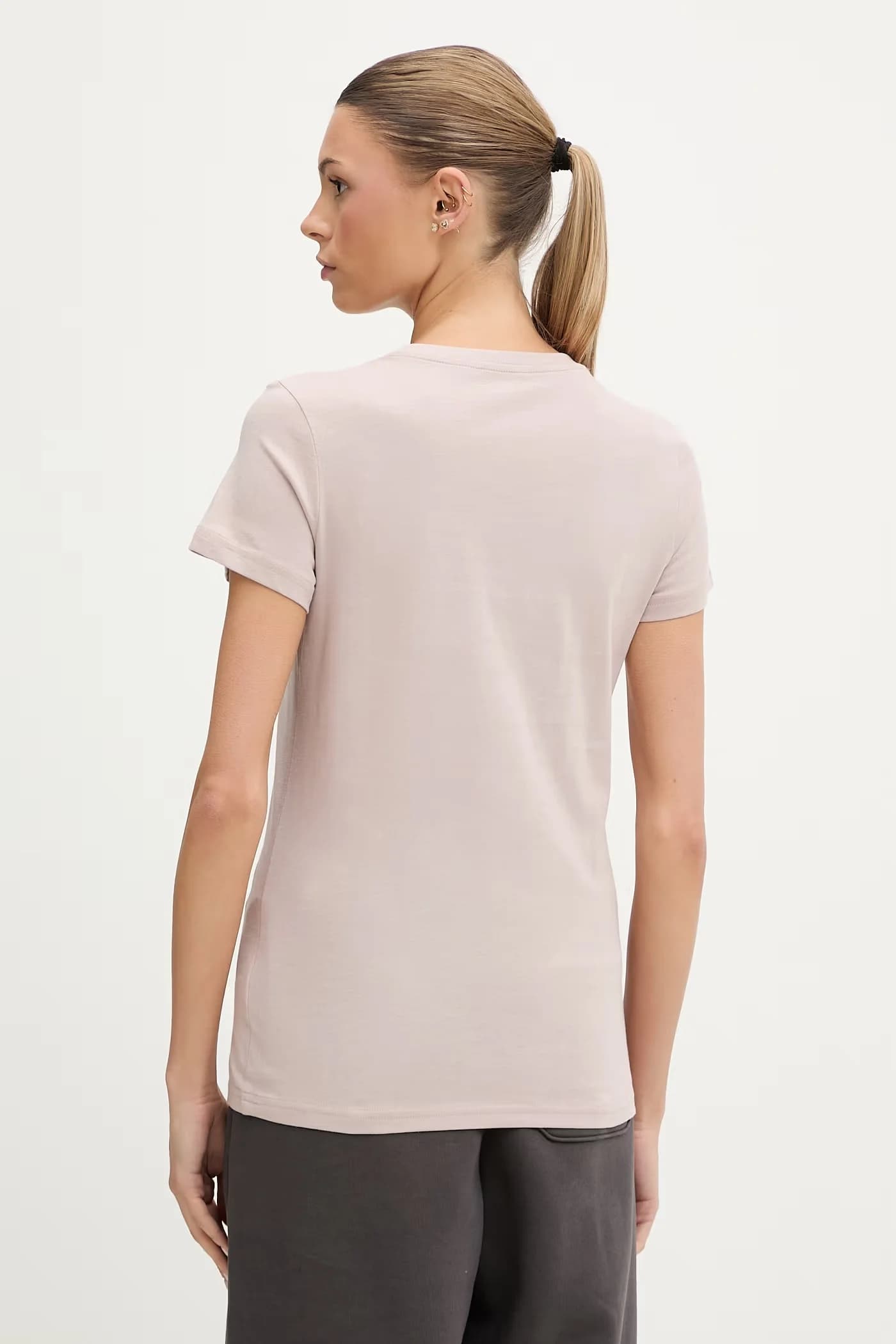 Женская хлопковая футболка Essential Logo с логотипом - фото 3