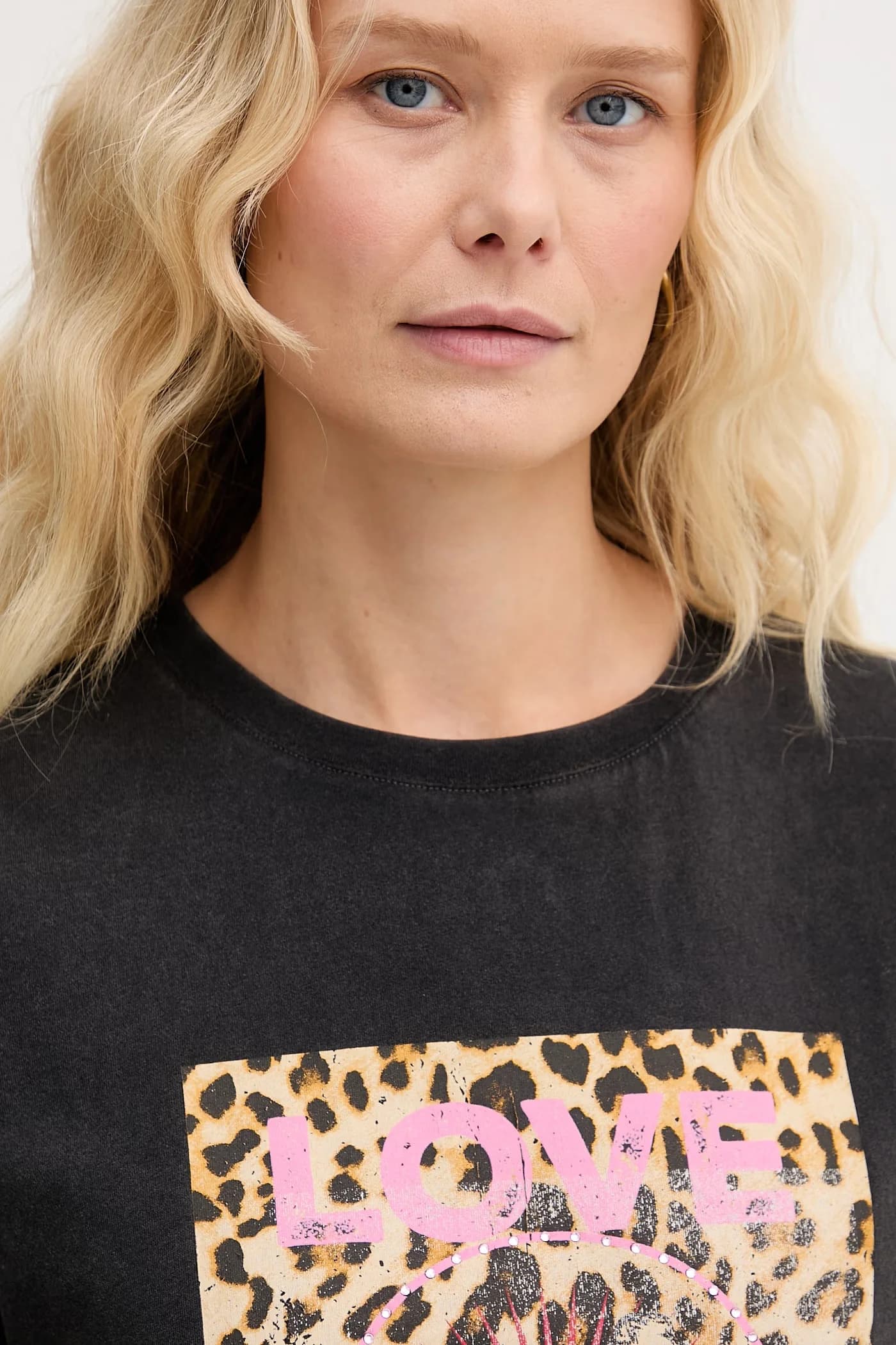 Женская хлопковая футболка - фото 4