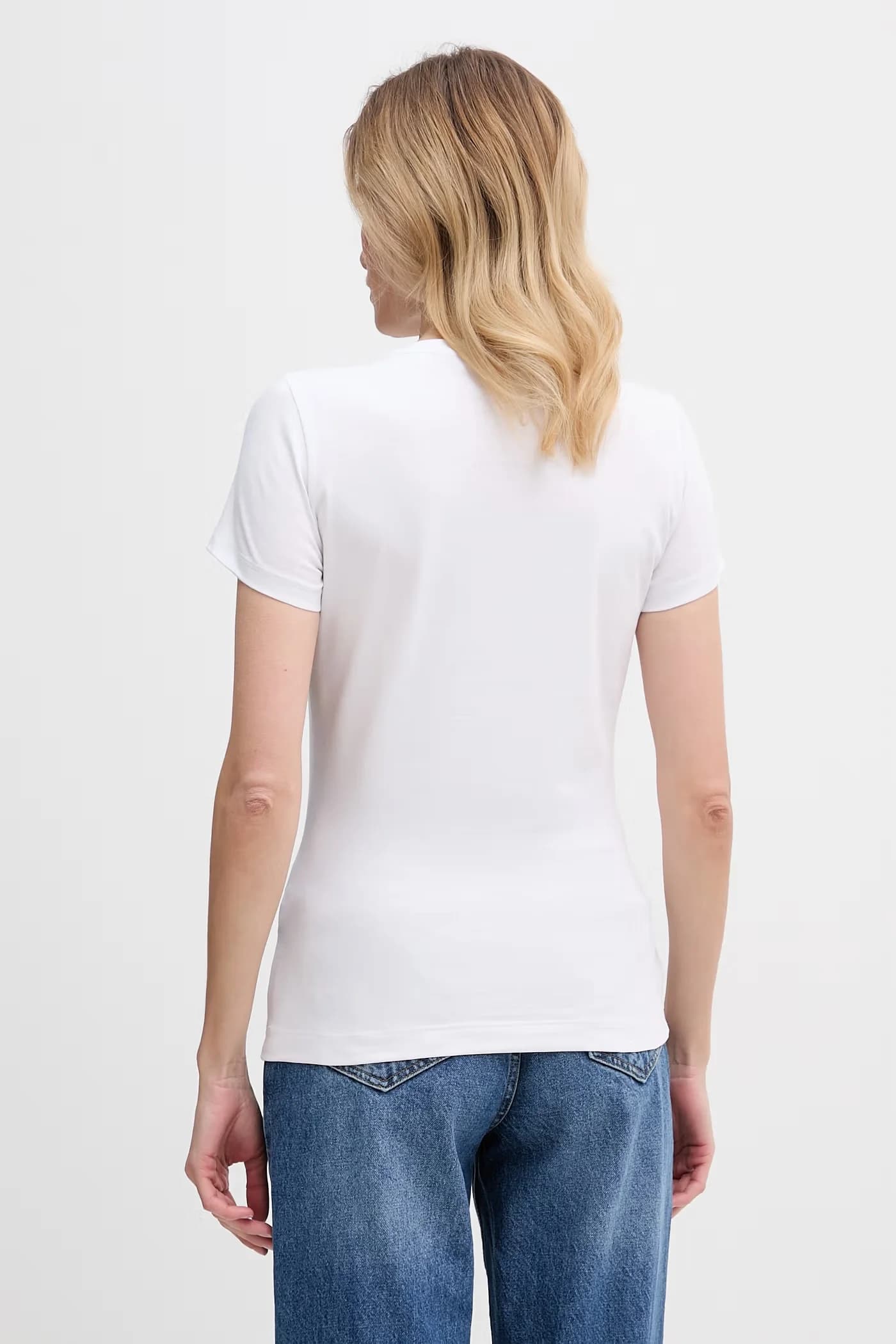 Женская футболка - фото 3