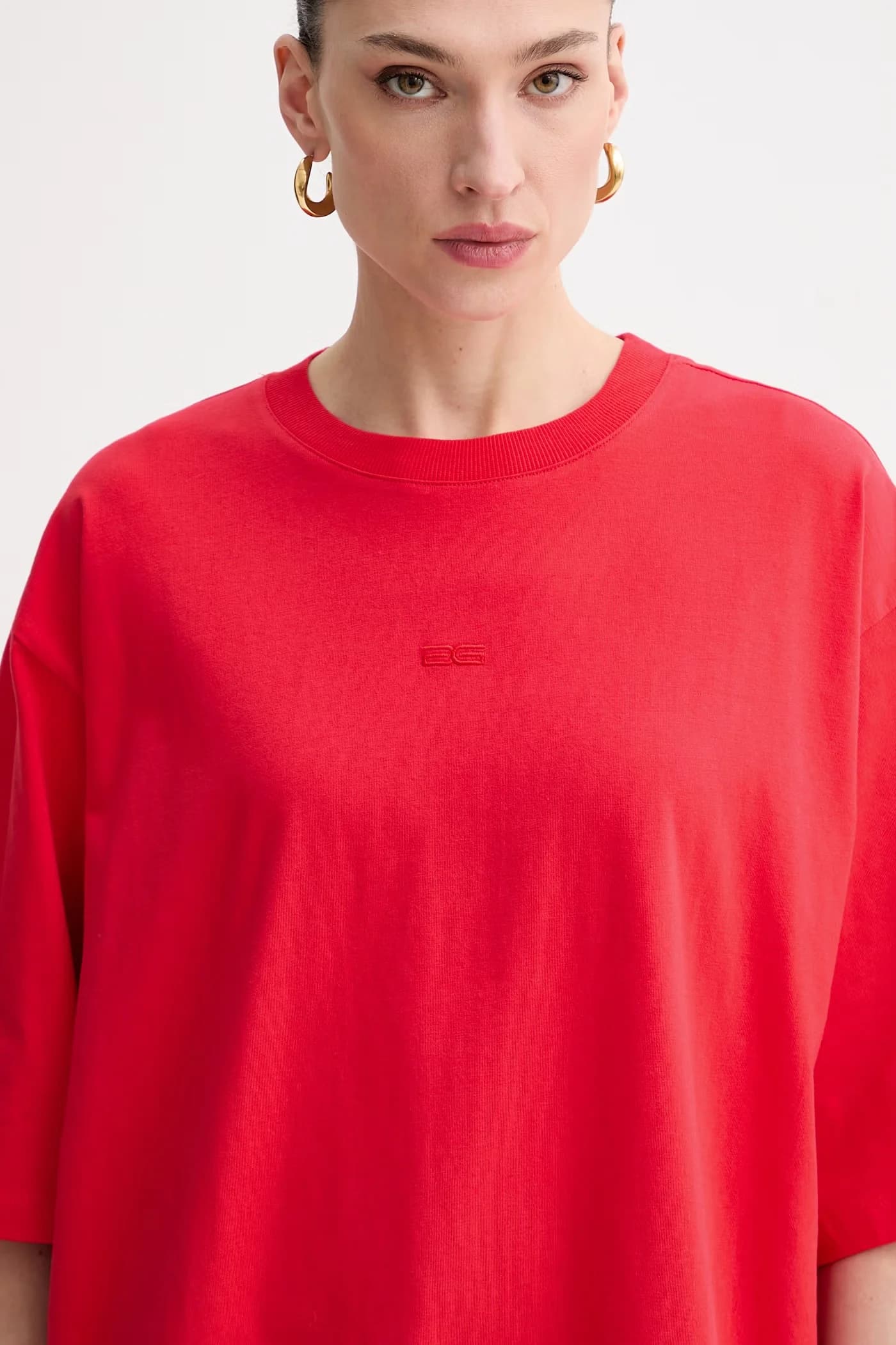 Женская хлопковая футболка оверсайз - фото 4