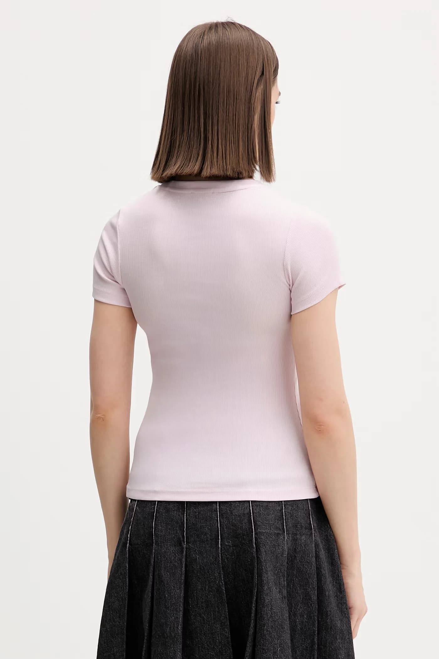 Женская футболка - фото 3