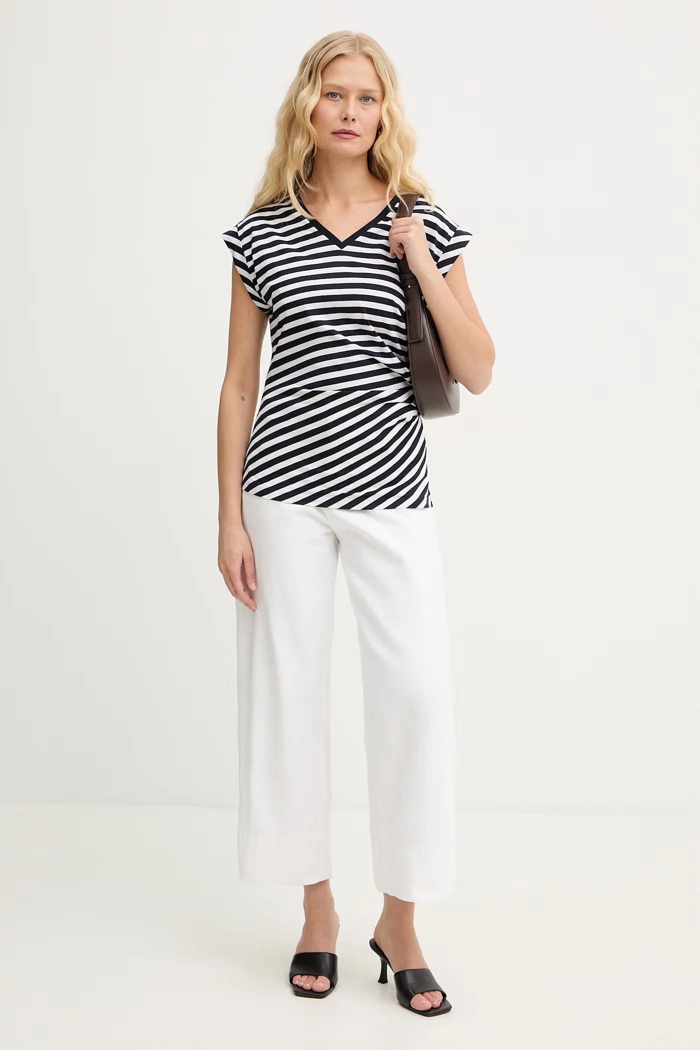 Женская хлопковая футболка - фото 2