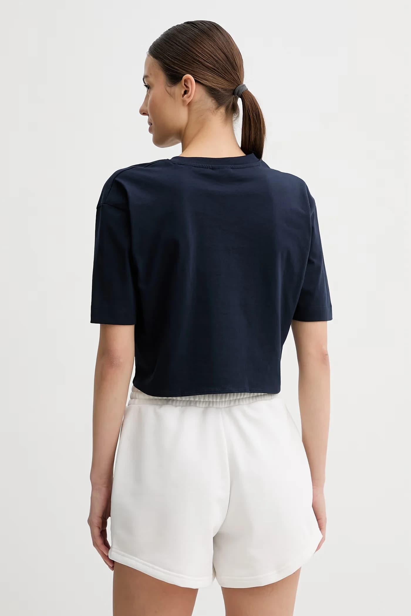 Женская футболка - фото 3