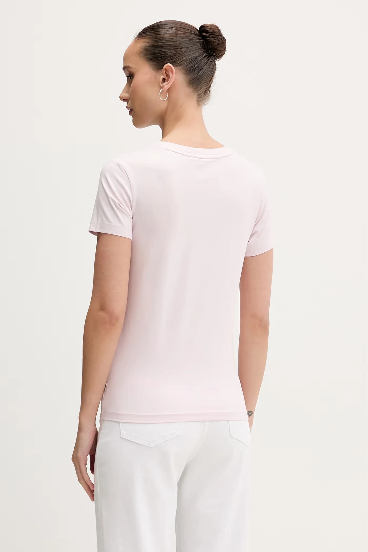 Женская базовая футболка - фото 3