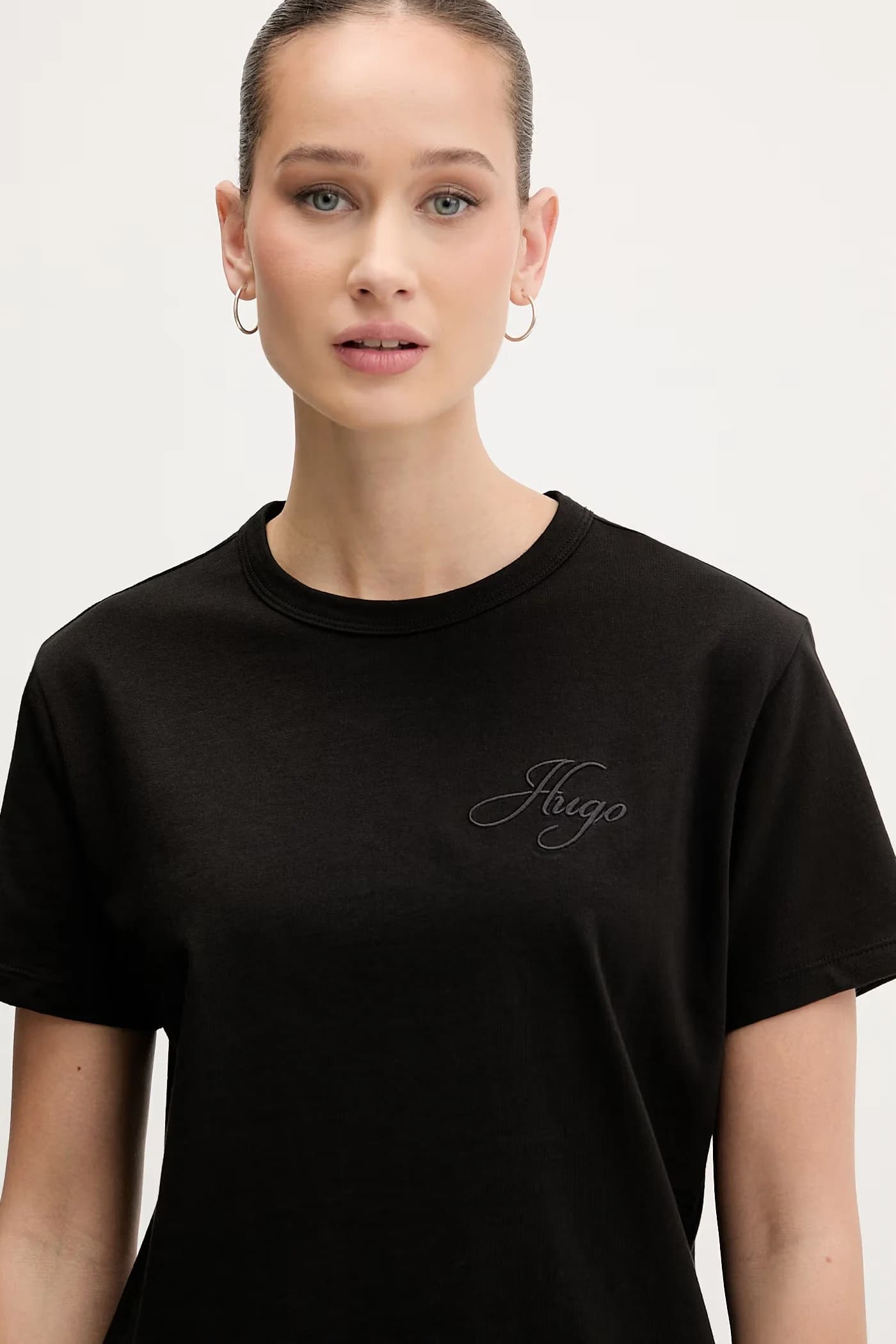 Базовая женская футболка из хлопка Damacia_7 - фото 4