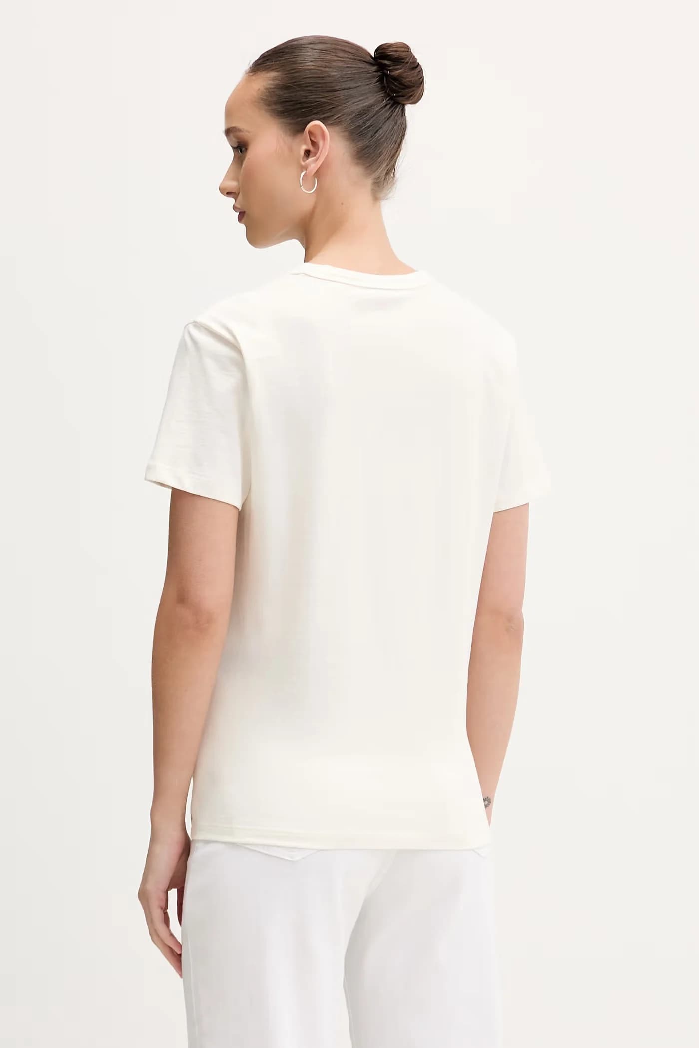 Базовая женская футболка из хлопка Damacia_7 - фото 3