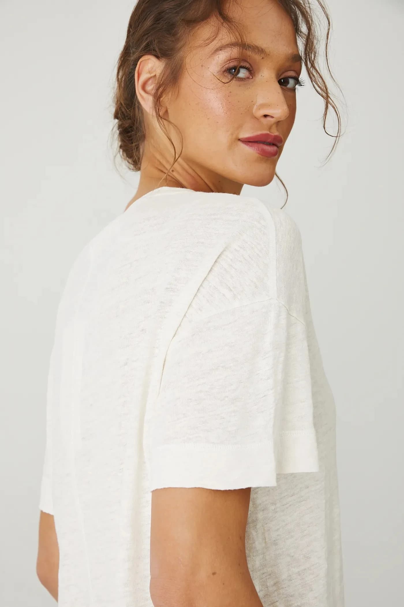 Льняная футболка - фото 4